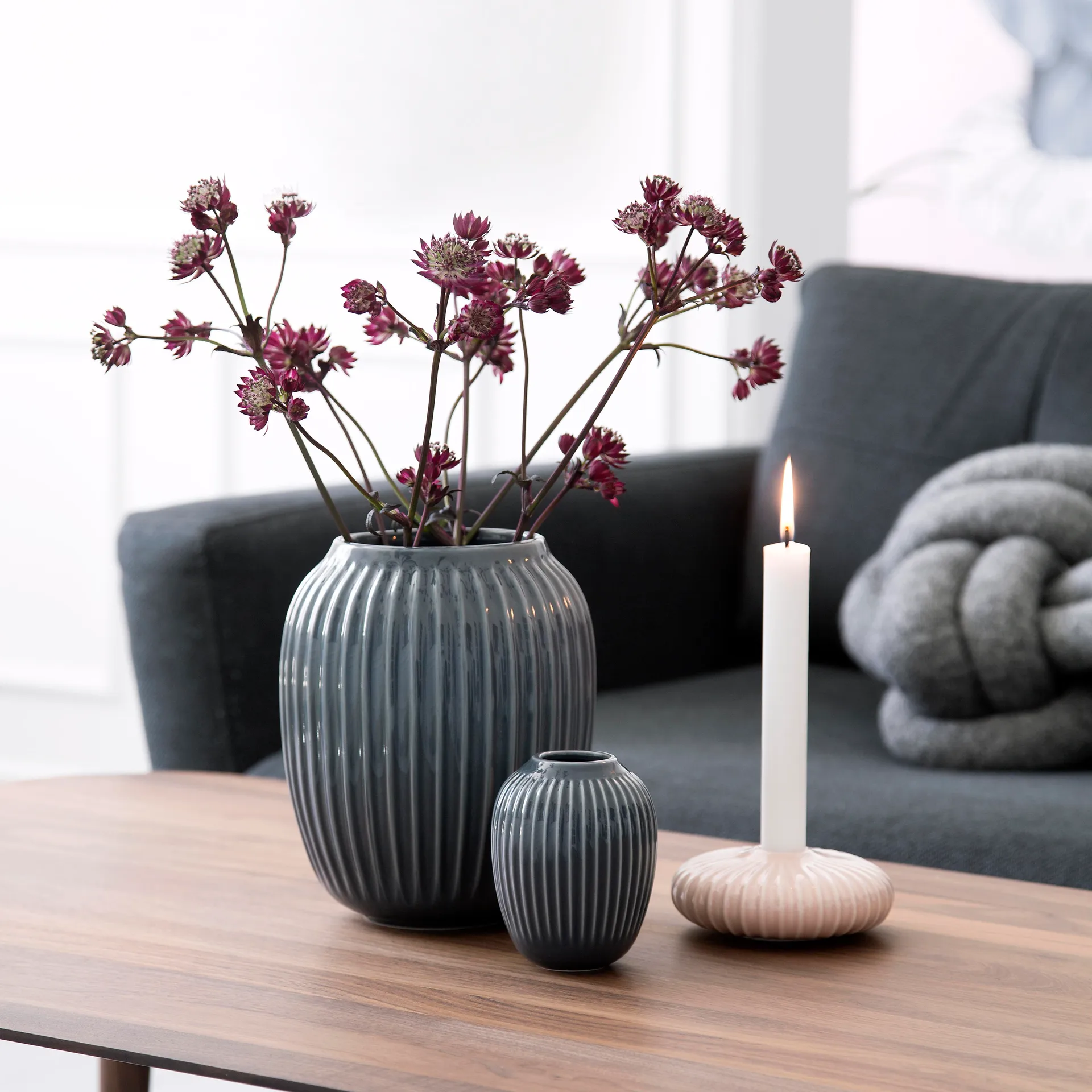 Vase Hammershøi, Gris anthracite, moyen 21 cm Kähler