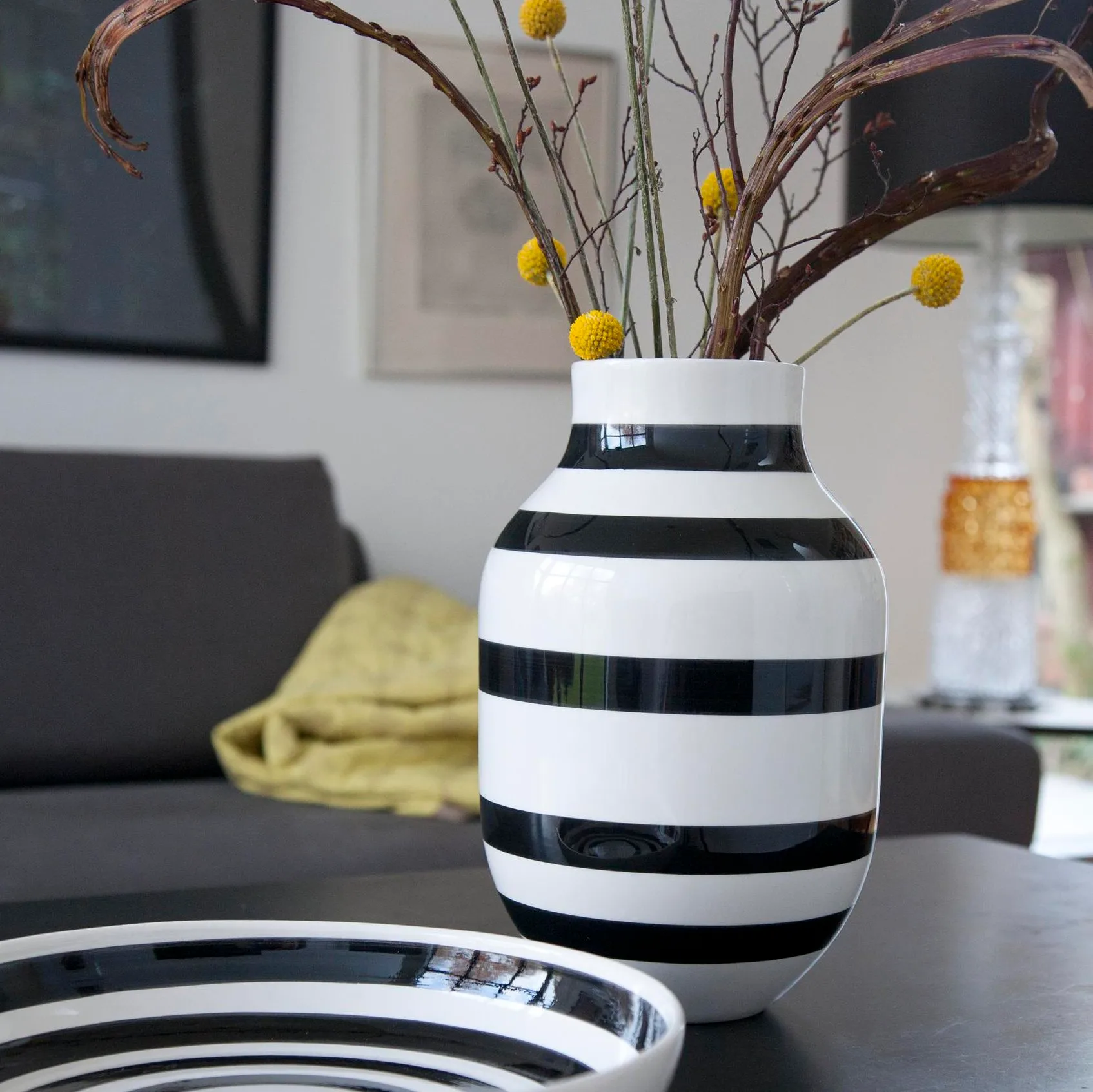 Vase Omaggio grand, noir Kähler