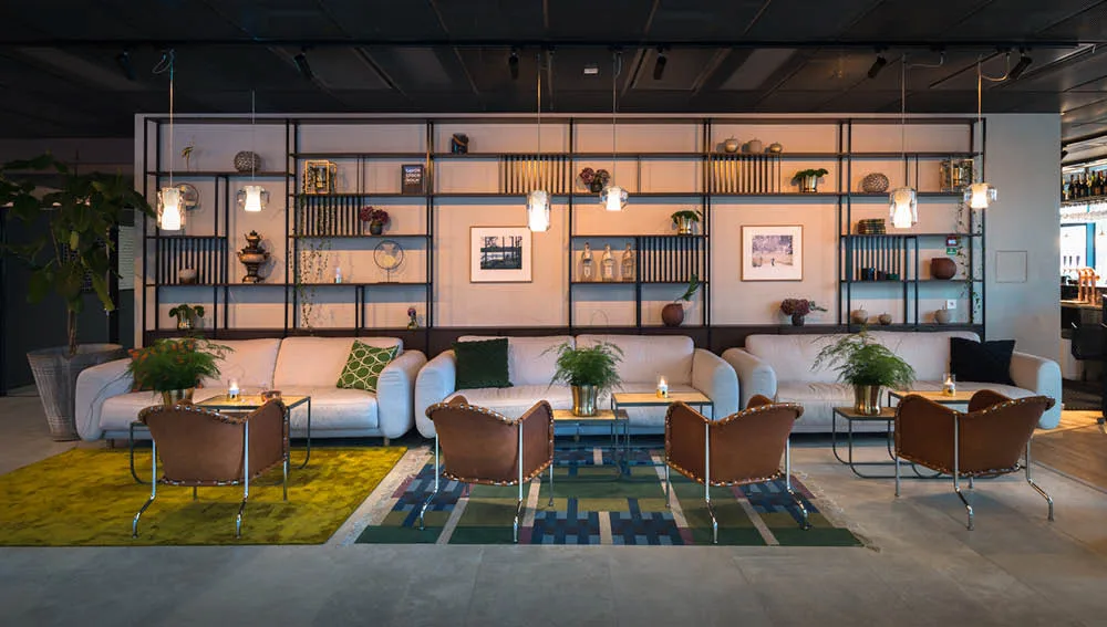 Fauteuil Bruno, Cuir pleine fleur cognac-chrome Källemo