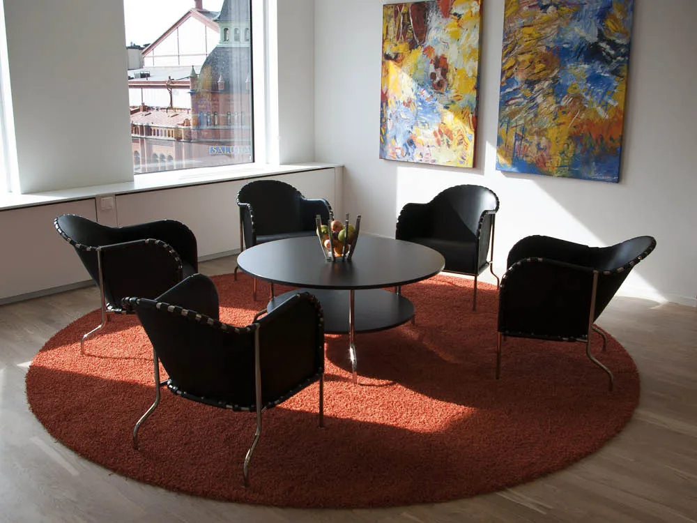 Fauteuil Bruno, Cuir pleine fleur noir-chrome Källemo