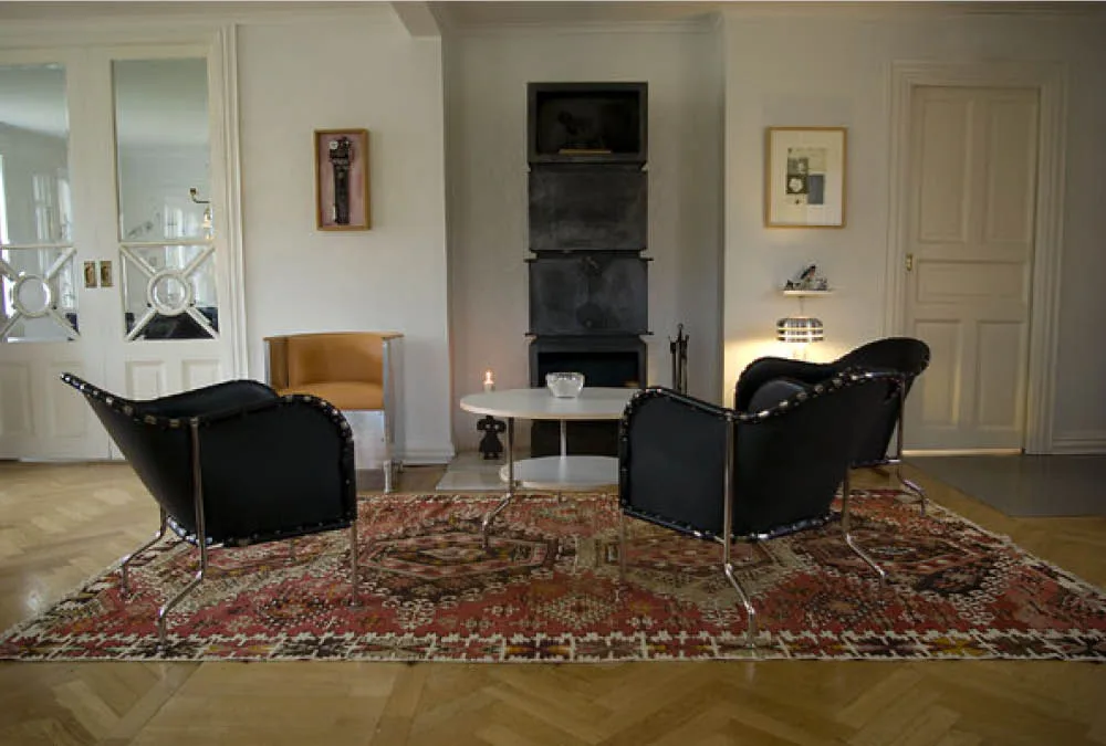 Fauteuil Bruno, Cuir pleine fleur noir-chrome Källemo