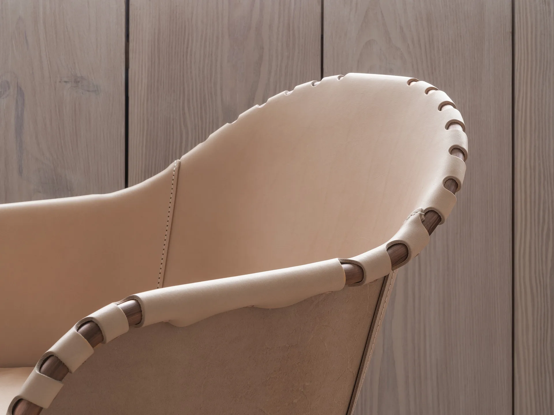 Fauteuil Ingo, Brun cigare-chrome mat Källemo