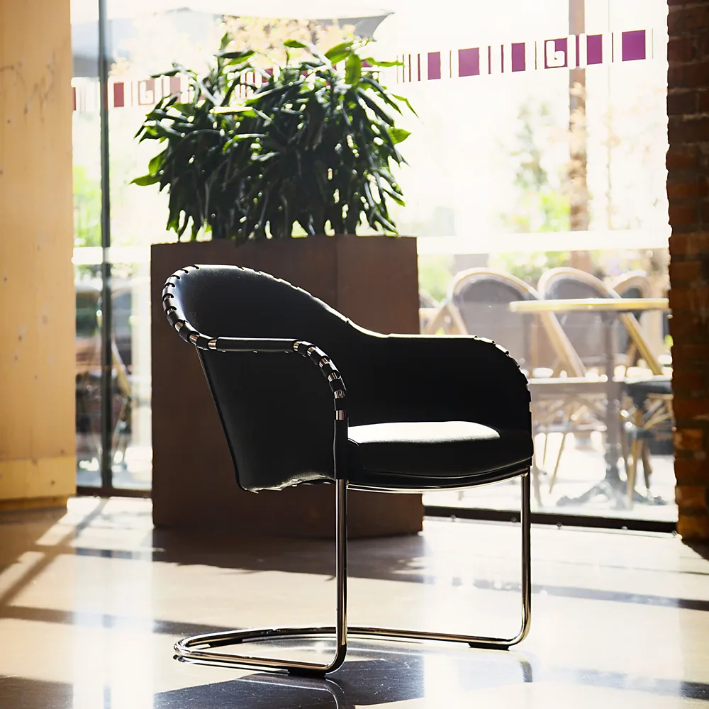 Fauteuil Star, Noir 9110-chrome Källemo
