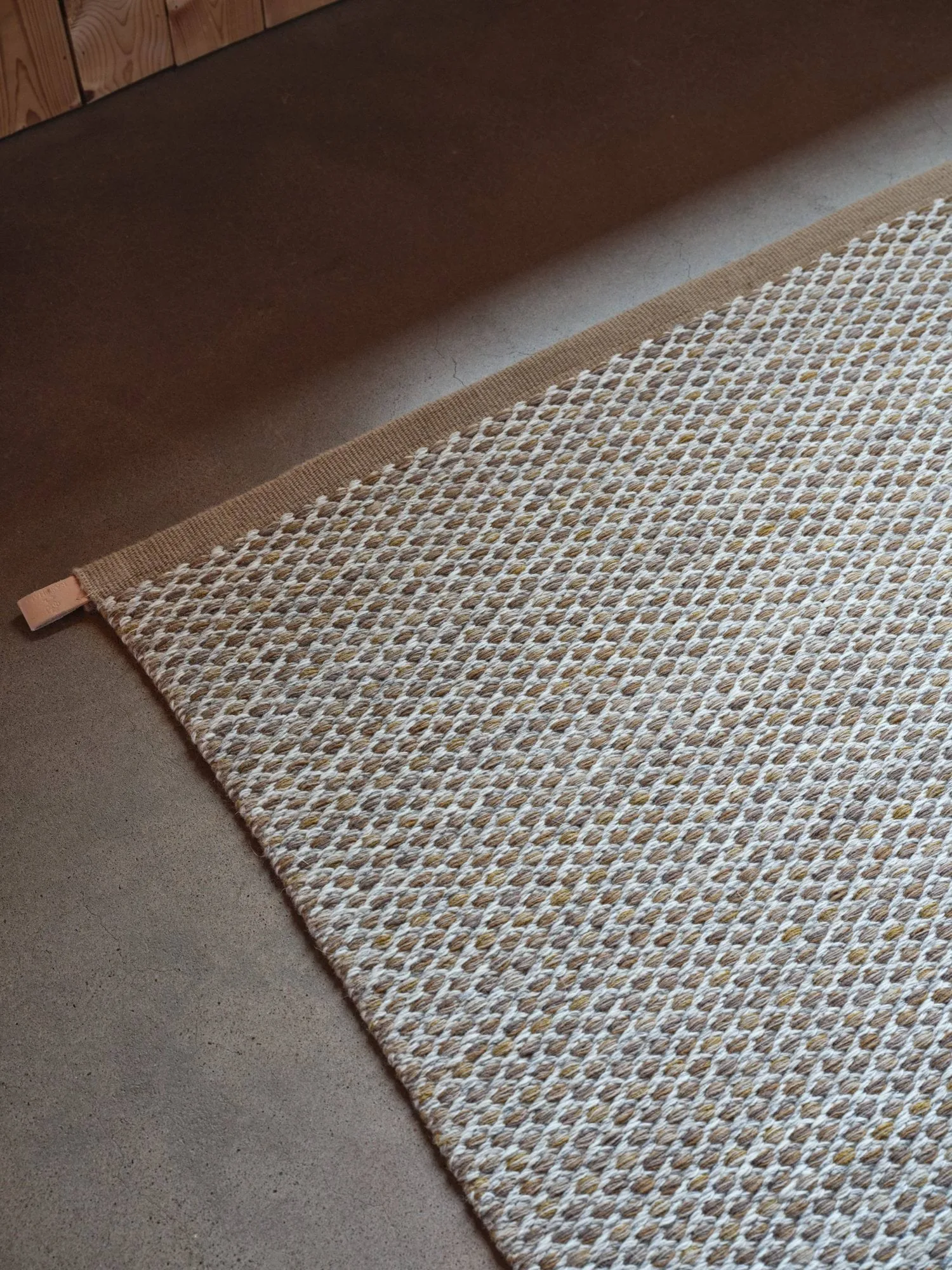 Tapis en laine Ori, 870 Honeycomb, 270x270 cm, avec backing Kasthall