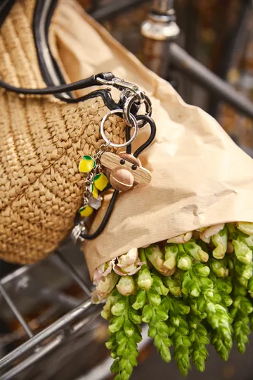 Porte-clés Kaj Bojesen singe - Teck-limba, cuir noir - Kay Bojesen Denmark