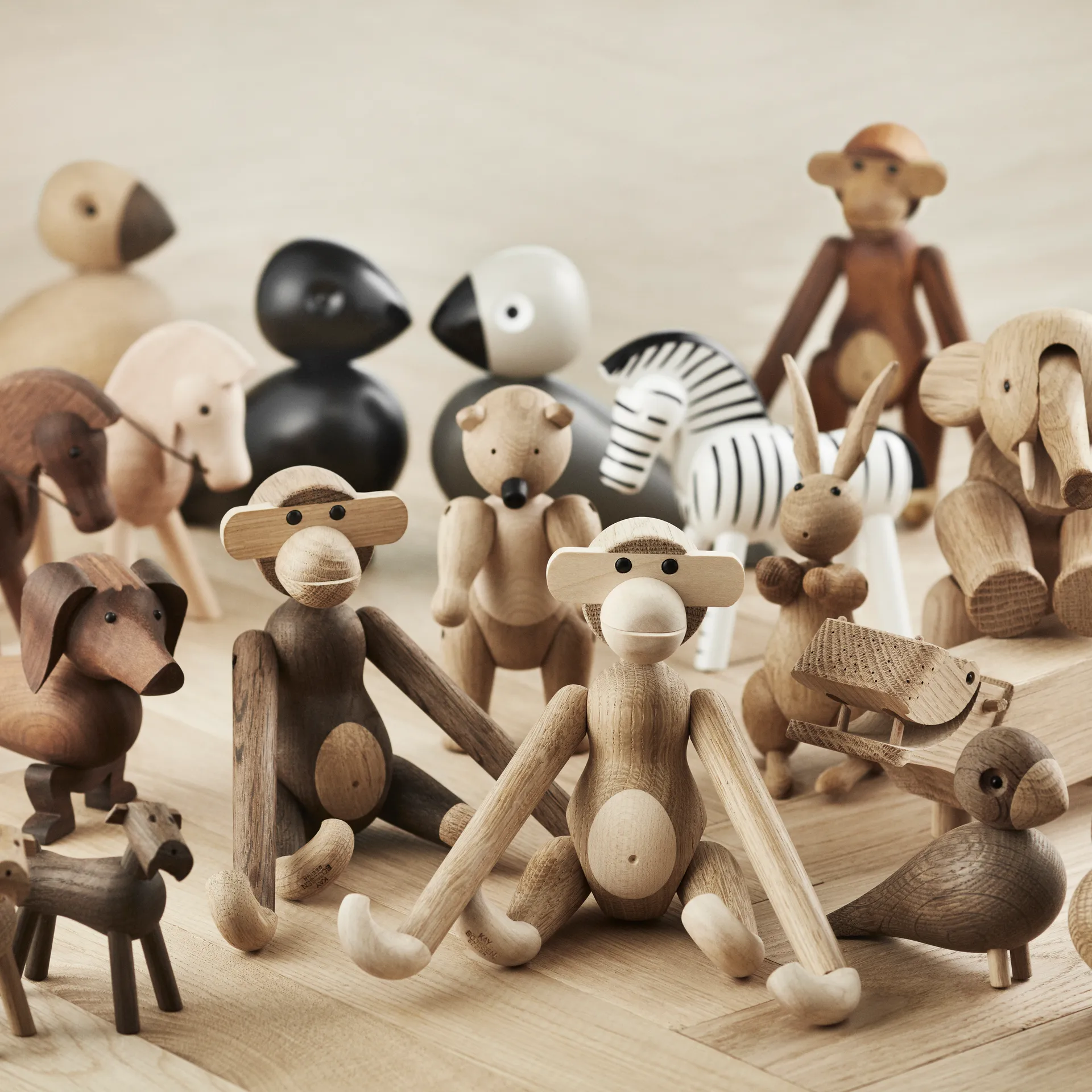 Singe en bois Kay Bojesen petit, chêne non traité et érable Kay Bojesen Denmark