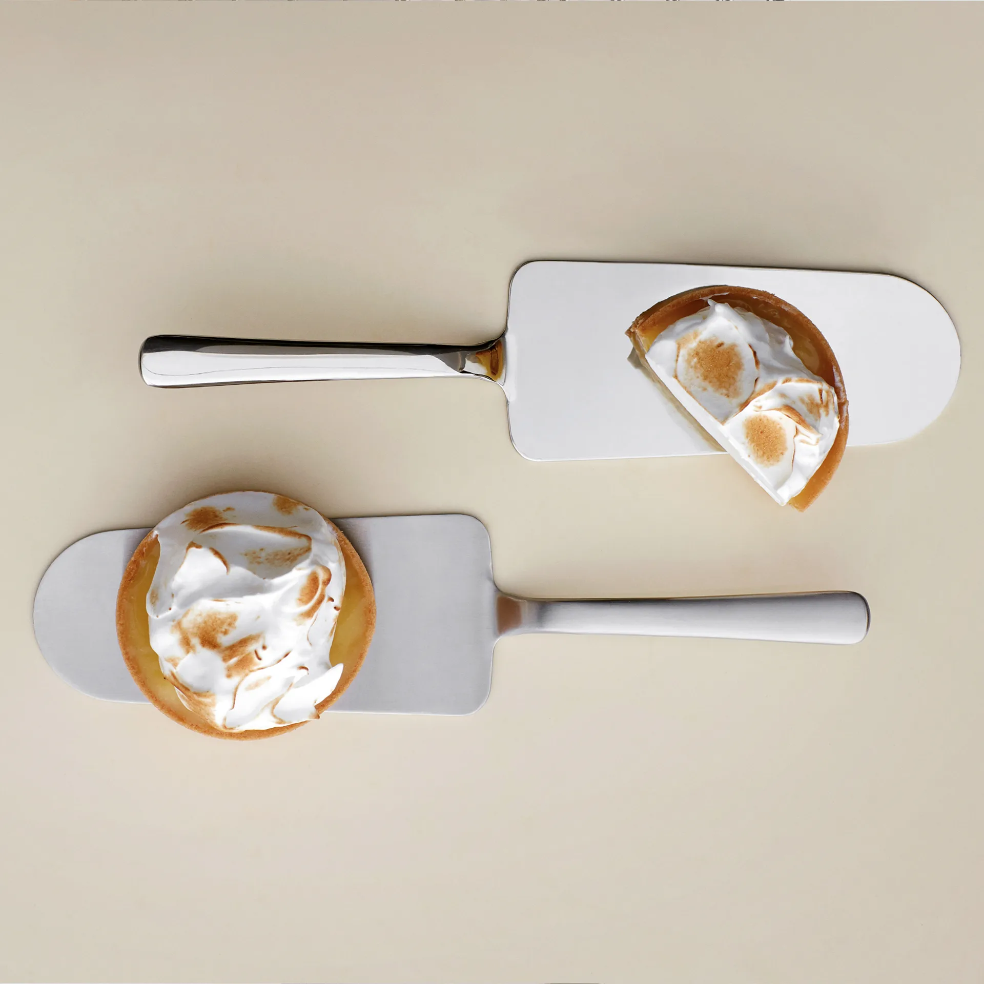 Pelle à tarte Grand Prix 22,5 cm, Polished steel Kay Bojesen