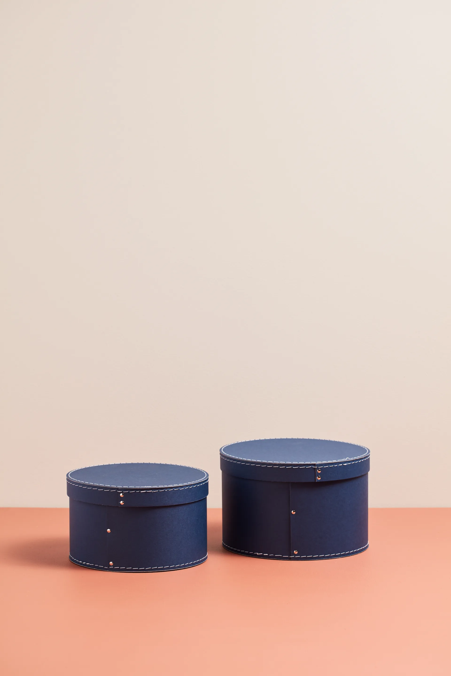 Boîte de stockage Kid's Base ronde 2 pièces, Bleu foncé Kid's Concept