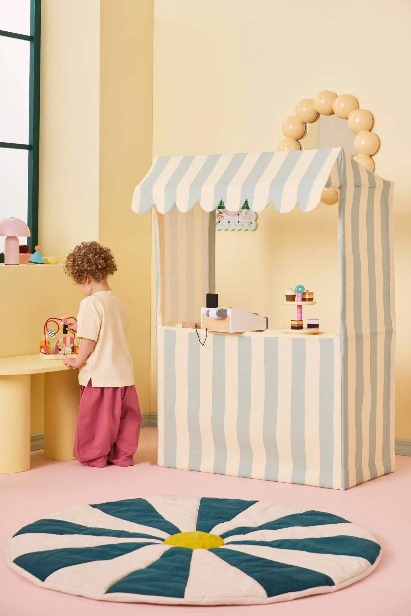 Kid's Concept présentoir à gâteaux avec biscuits, 9 pièces Kid's Concept