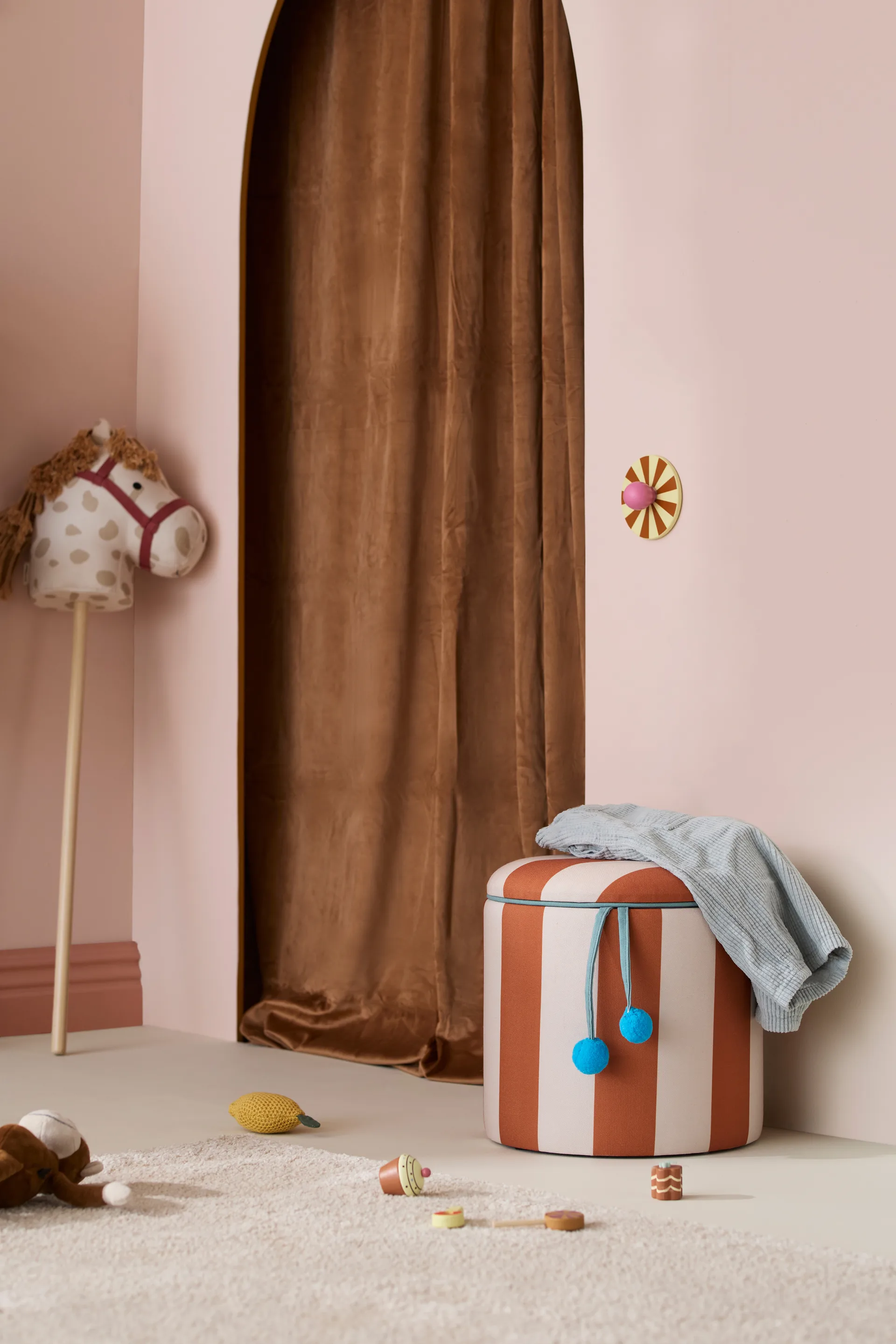 Pouf cylindre avec rangement, Brun, Ø40x30,5 cm Kid's Concept