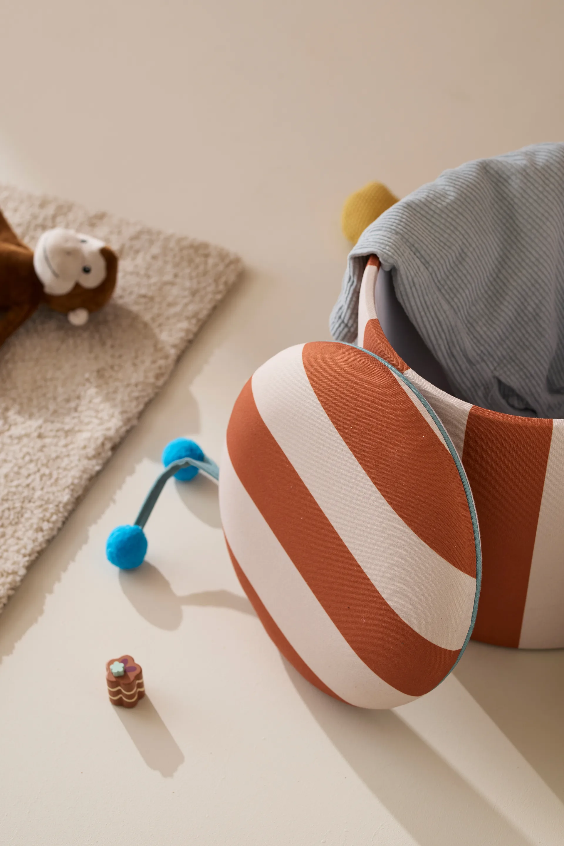 Pouf cylindre avec rangement, Brun, Ø40x30,5 cm Kid's Concept