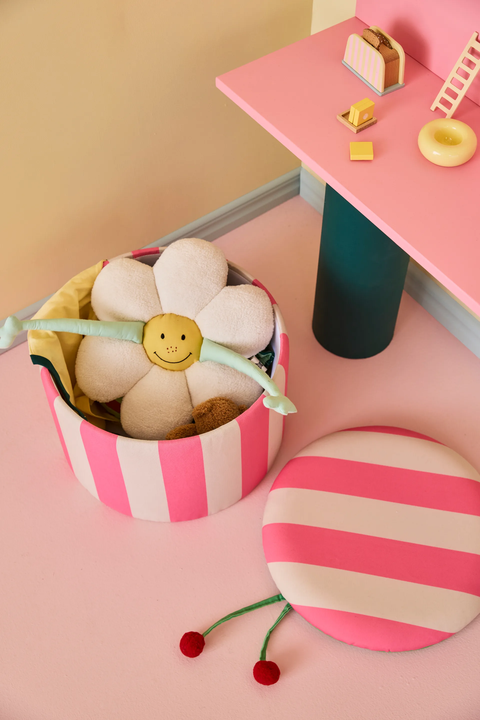 Pouf cylindre avec rangement, Rose, Ø40x30,5 cm Kid's Concept