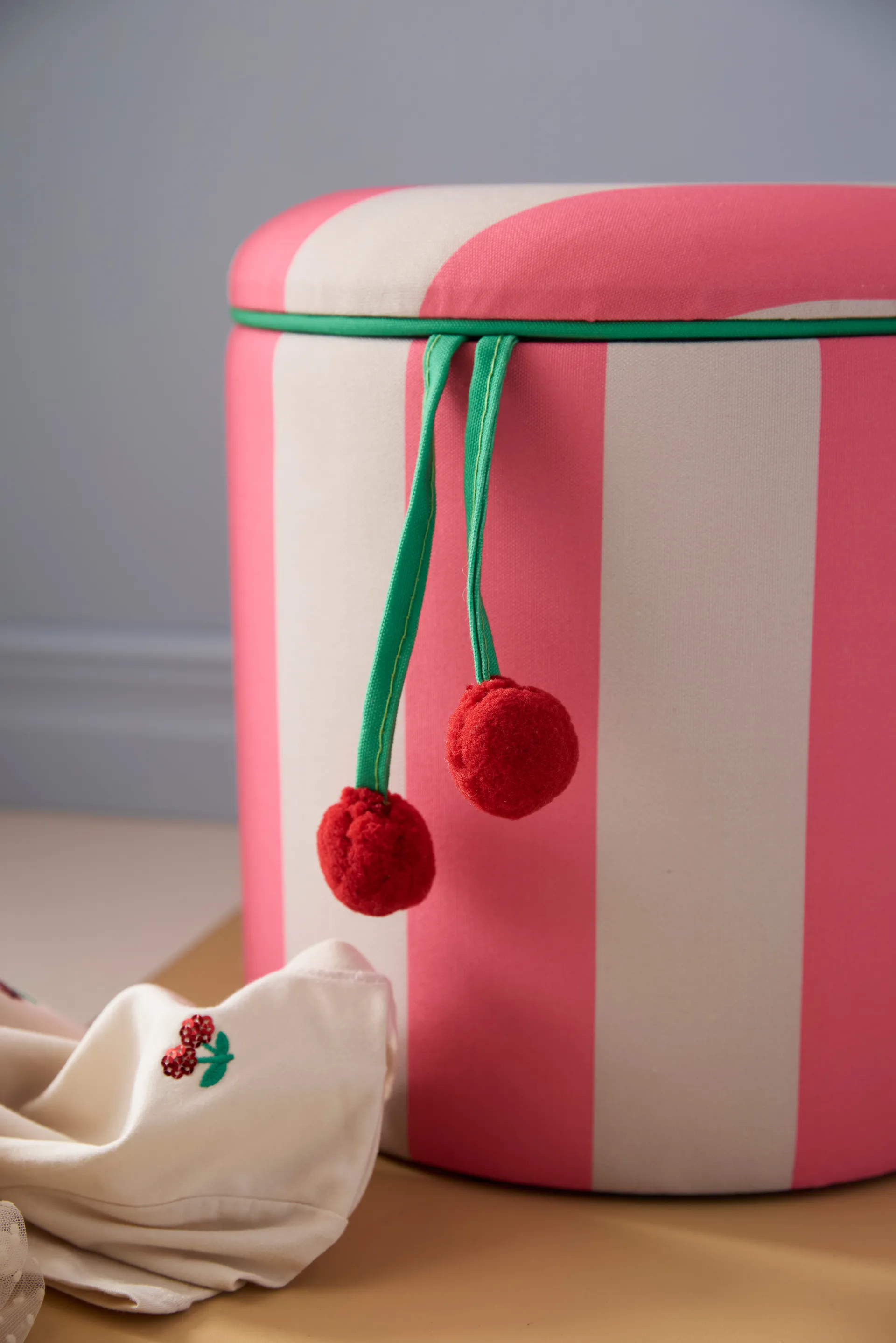 Pouf cylindre avec rangement, Rose, Ø40x30,5 cm Kid's Concept