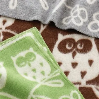 Couverture en laine Tree Owl, gris clair Klippan Yllefabrik