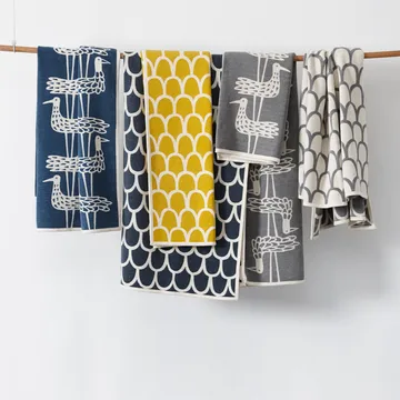 Couverture Shore Birds chenille - bleu - Klippan Yllefabrik