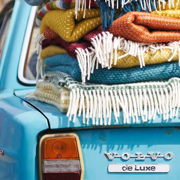 Plaid en laine Velvet, safran Klippan Yllefabrik