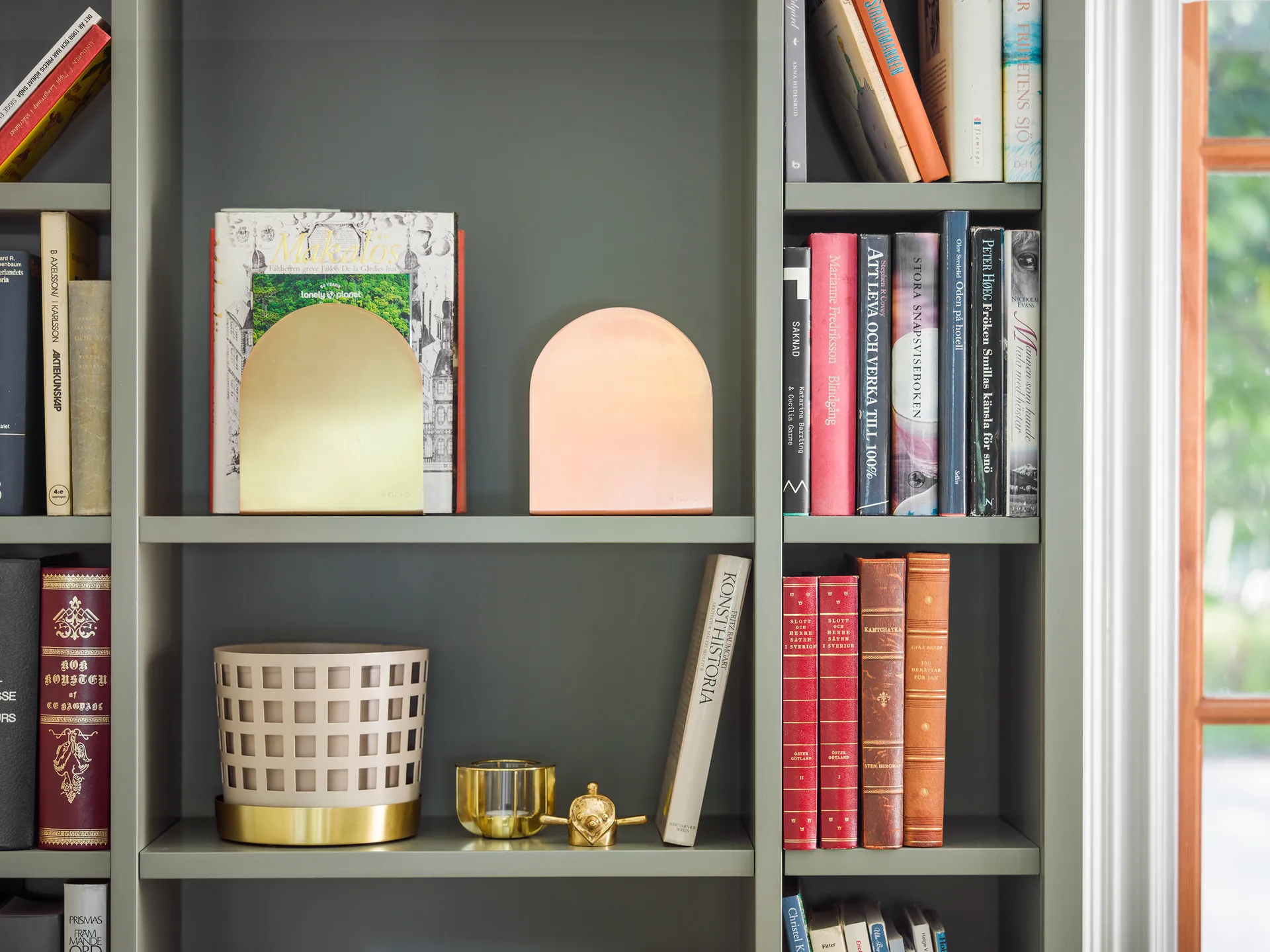 Support pour livres Totem 17 cm, Laiton KLONG