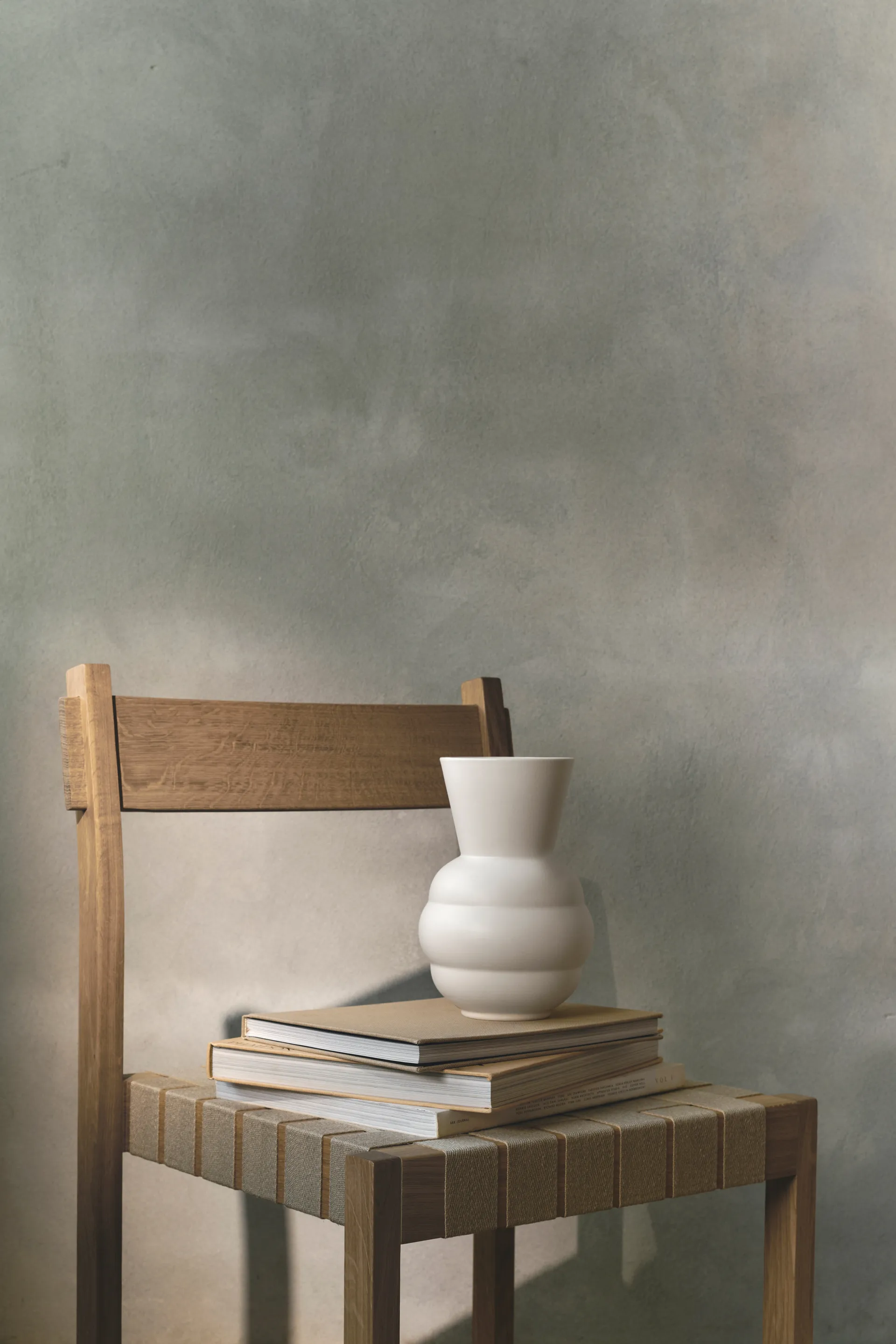 Vase Tortus Archie No1 21 cm, Blanc Knabstrup Keramik