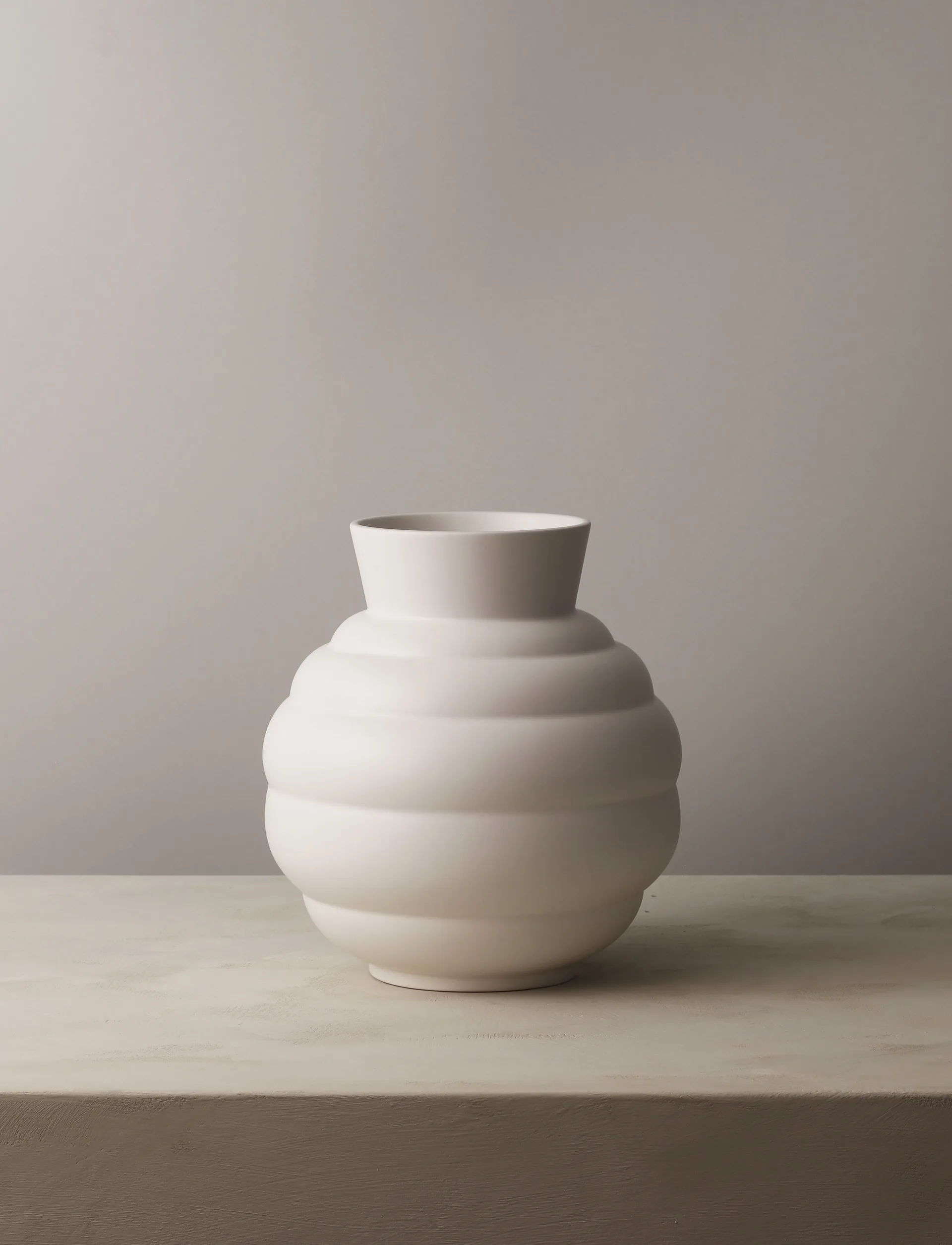 Vase Tortus Archie No3 26,5 cm, Blanc Knabstrup Keramik