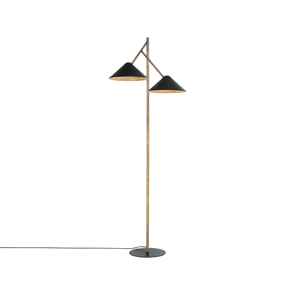 Lampe sur pied Grenverk, laiton brut/noir Konsthantverk