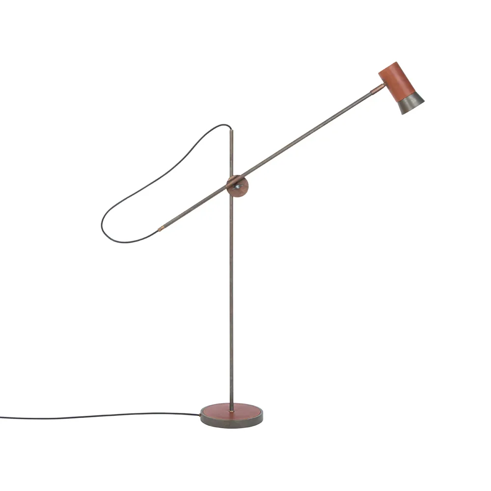 Lampe sur pied Kusk, oxyde de fer/cuir Konsthantverk