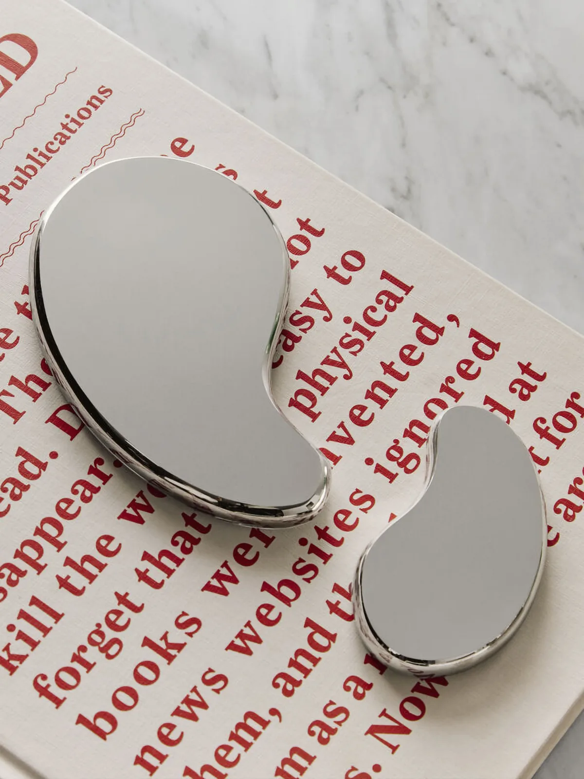 Objet déco Tears of Joy 2 pièces, Argent Kosta Boda