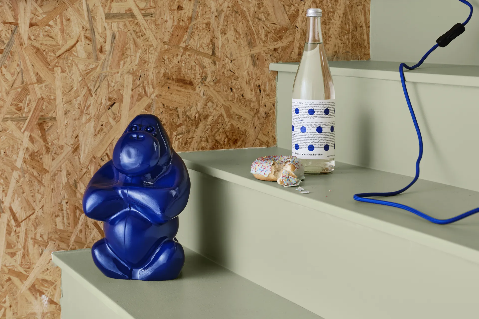 Sculpture Gabba Gabba Hey 305 mm, Bleu Klein Kosta Boda