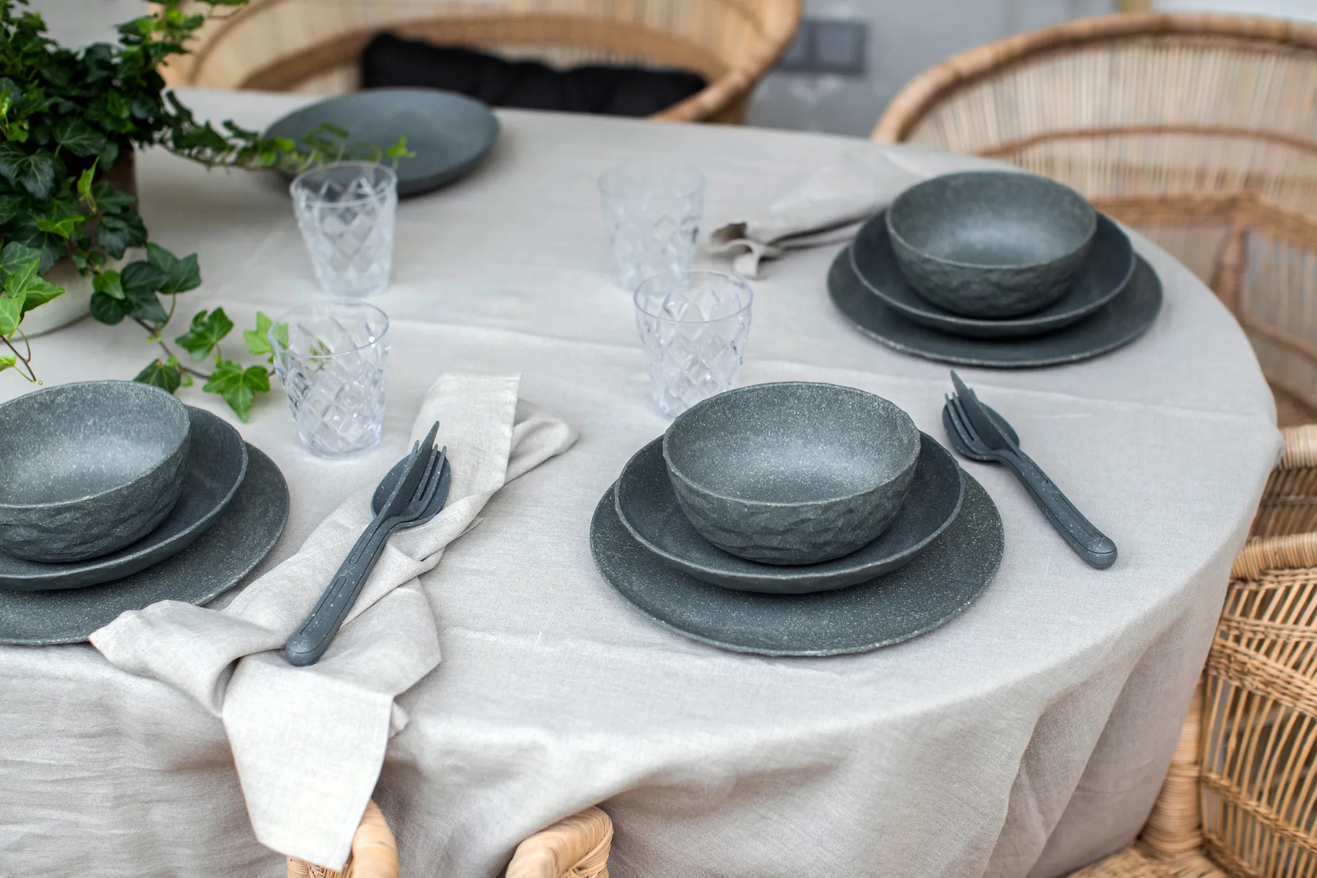 Assiette creuse Club thermoplastique biocirculaire Ø22 cm, 4 pièces, Nature ash grey Koziol