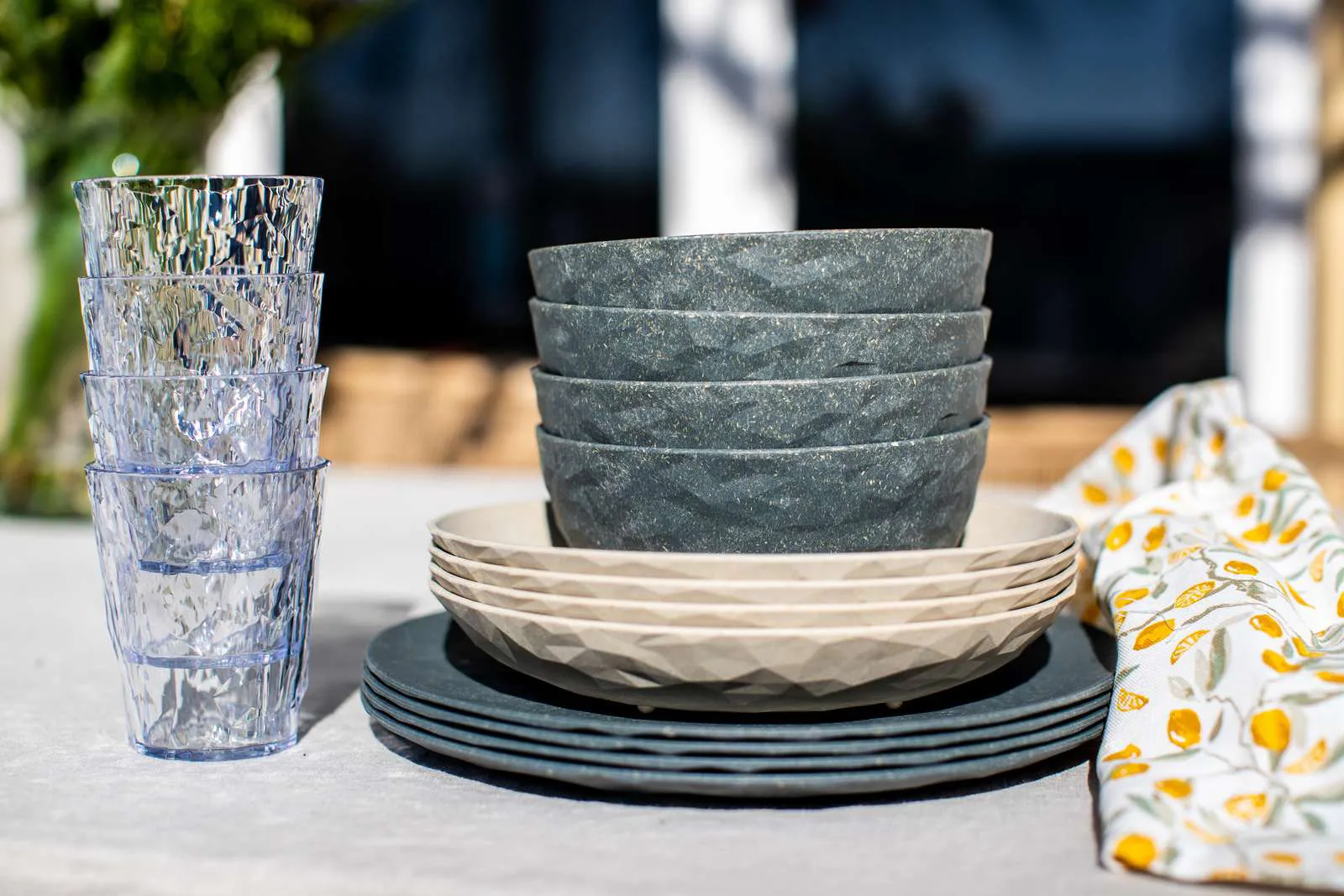 Service Club Göteborg thermoplastique biocirculaire, 16 pièces, Multi Koziol