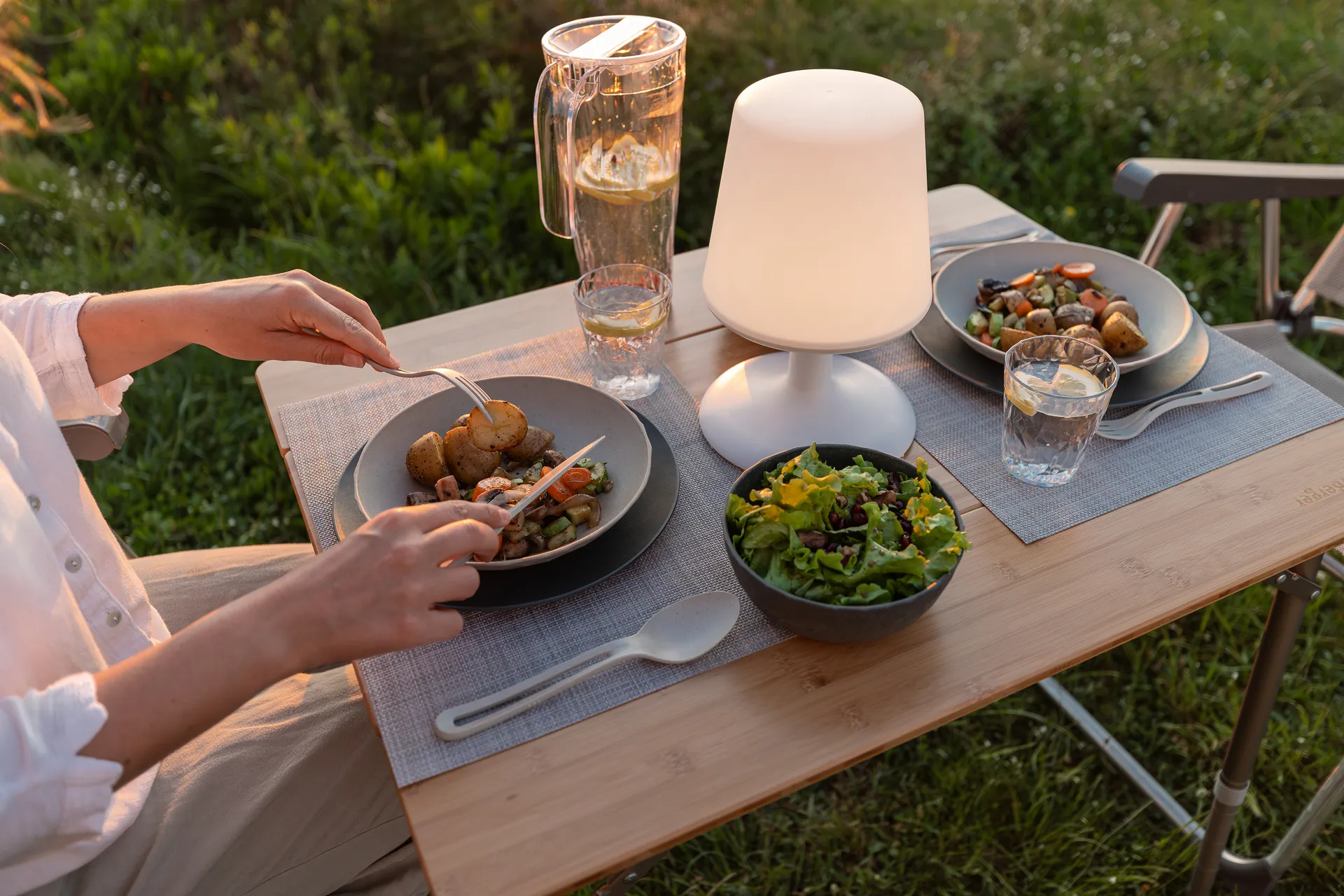 Service Club Göteborg thermoplastique biocirculaire, 16 pièces, Multi Koziol