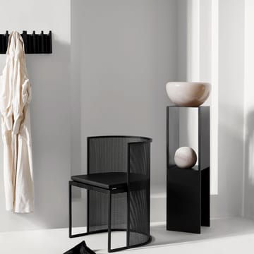 Porte-manteau Column - oak black lacquered - Kristina Dam Studio