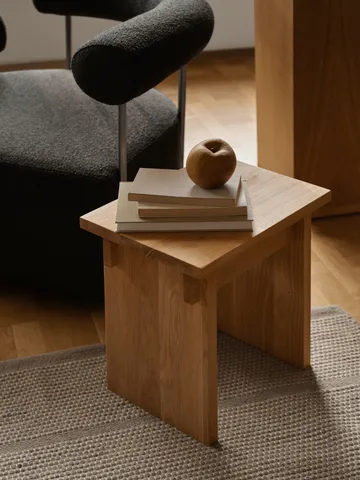 Pouf Artisan 30x40 cm - Chêne laqué chaud - Kristina Dam Studio