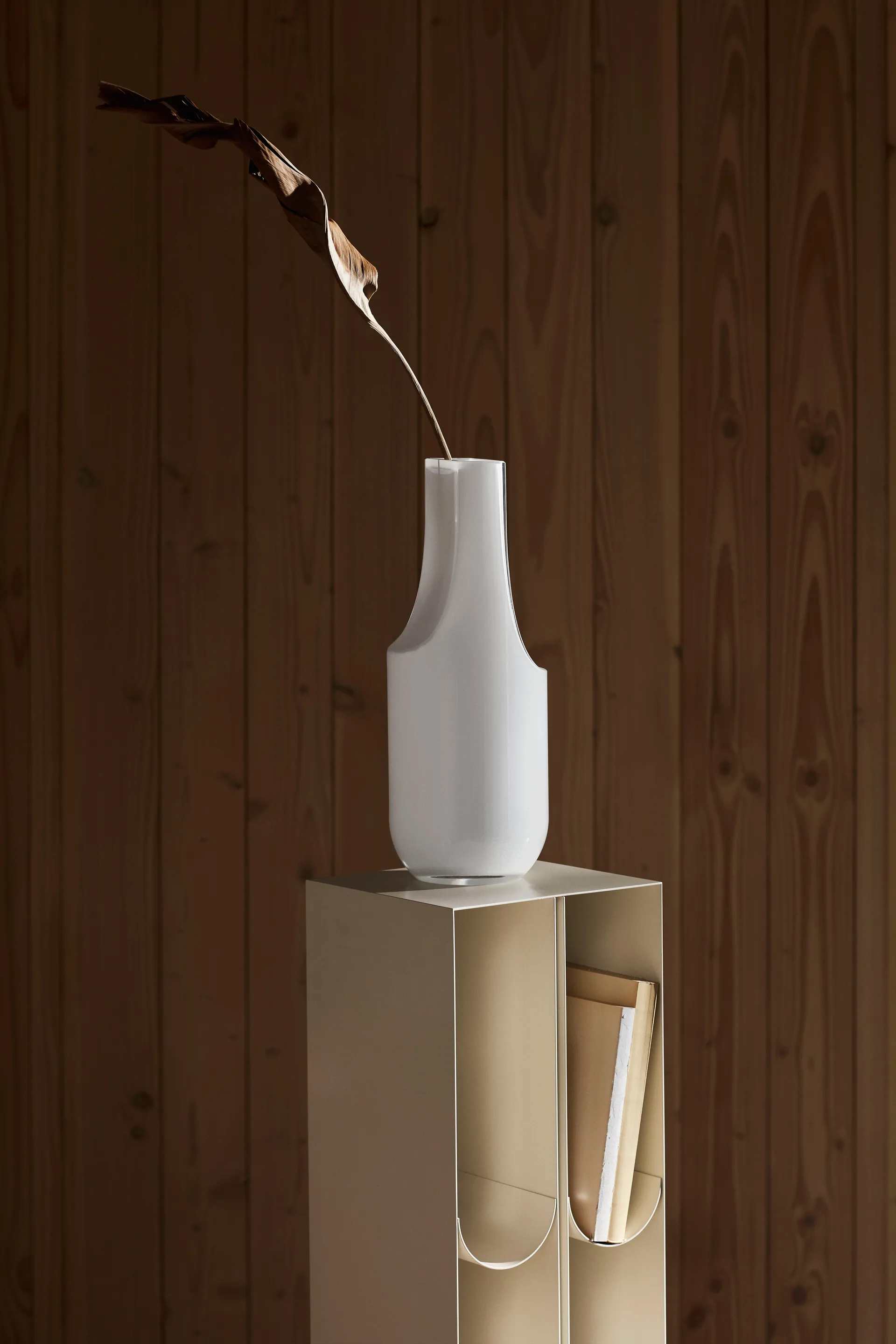 Socle incurvé, Beige Kristina Dam Studio