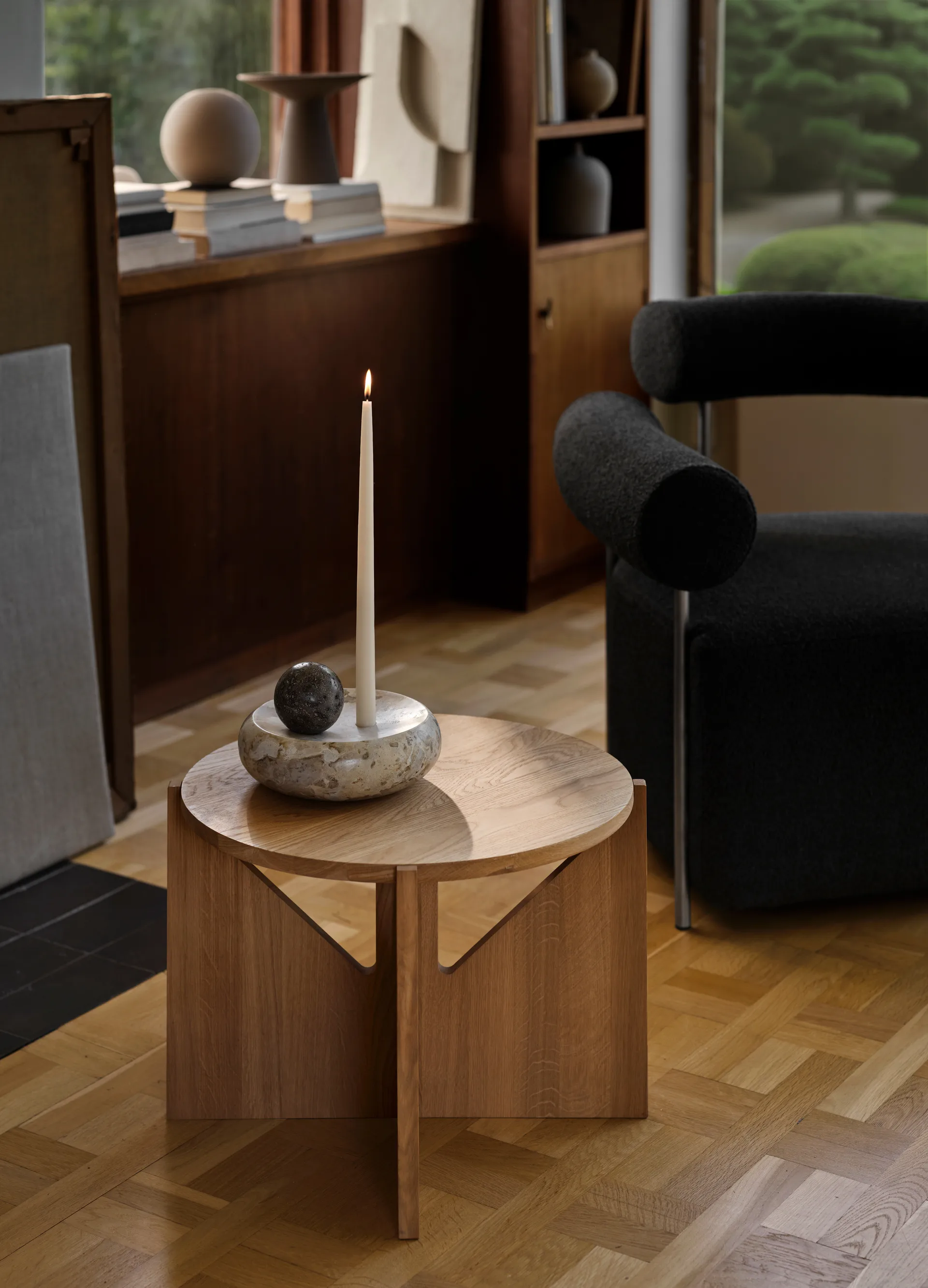 Table basse Simple Ø52 cm, Chêne laqué chaud Kristina Dam Studio