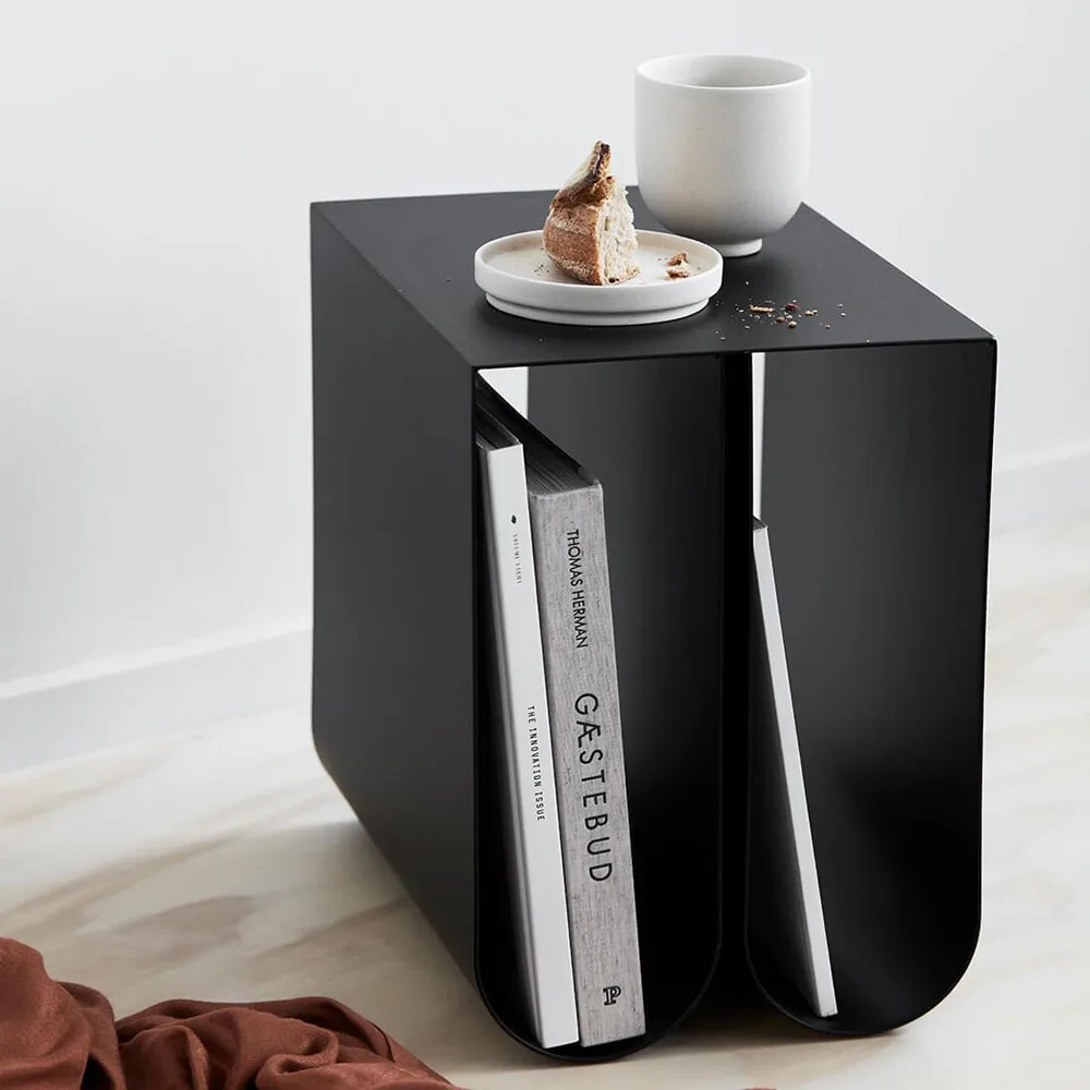 Table d'appoint Curved, beige Kristina Dam Studio