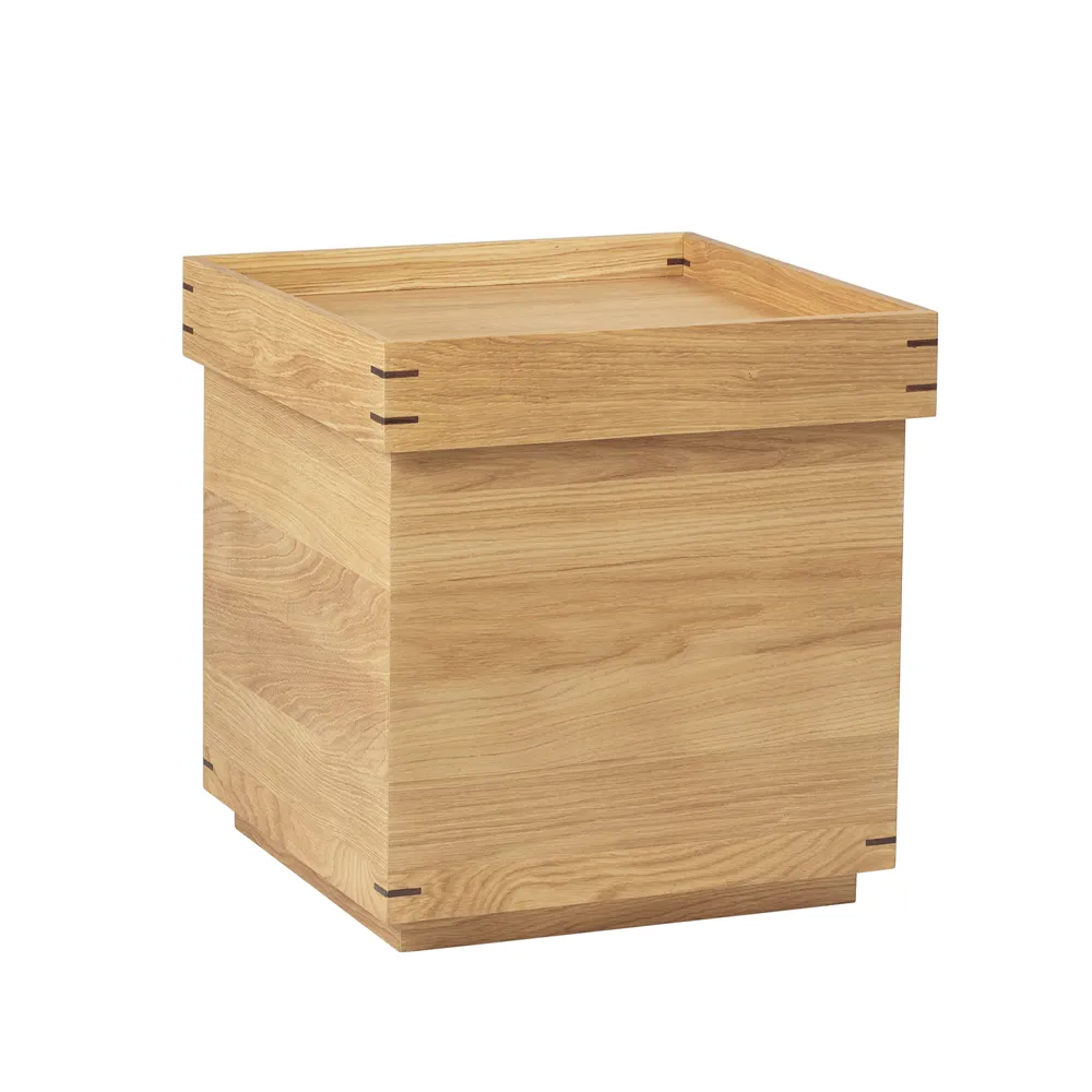 Table/plateau Japanese 44x44 cm, dark oak, small Kristina Dam Studio