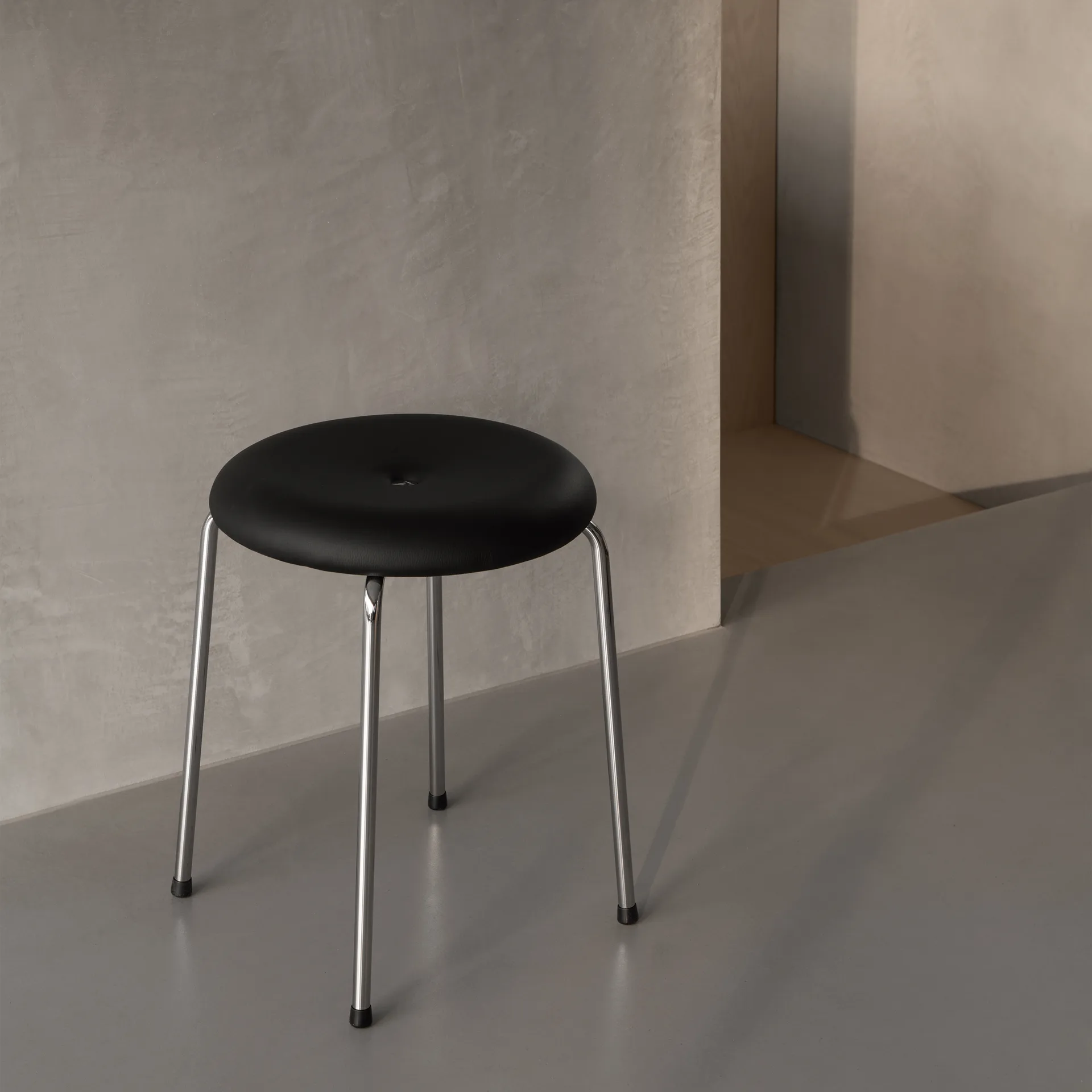Tabouret, Base noir-chromé, 45 cm Lammhults