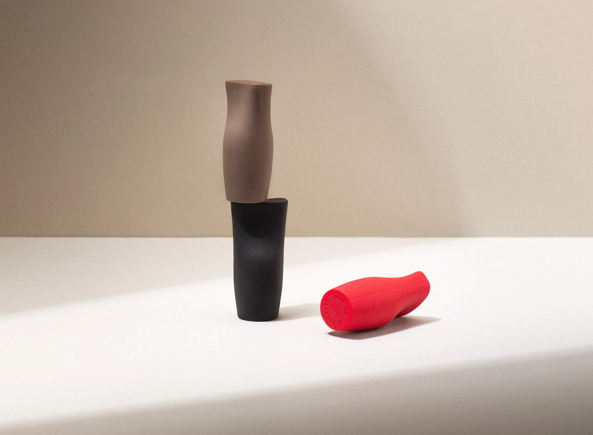 Bouchon à vin, Le Bouchon Universel, Rouge-noir-brun L'Atelier du Vin