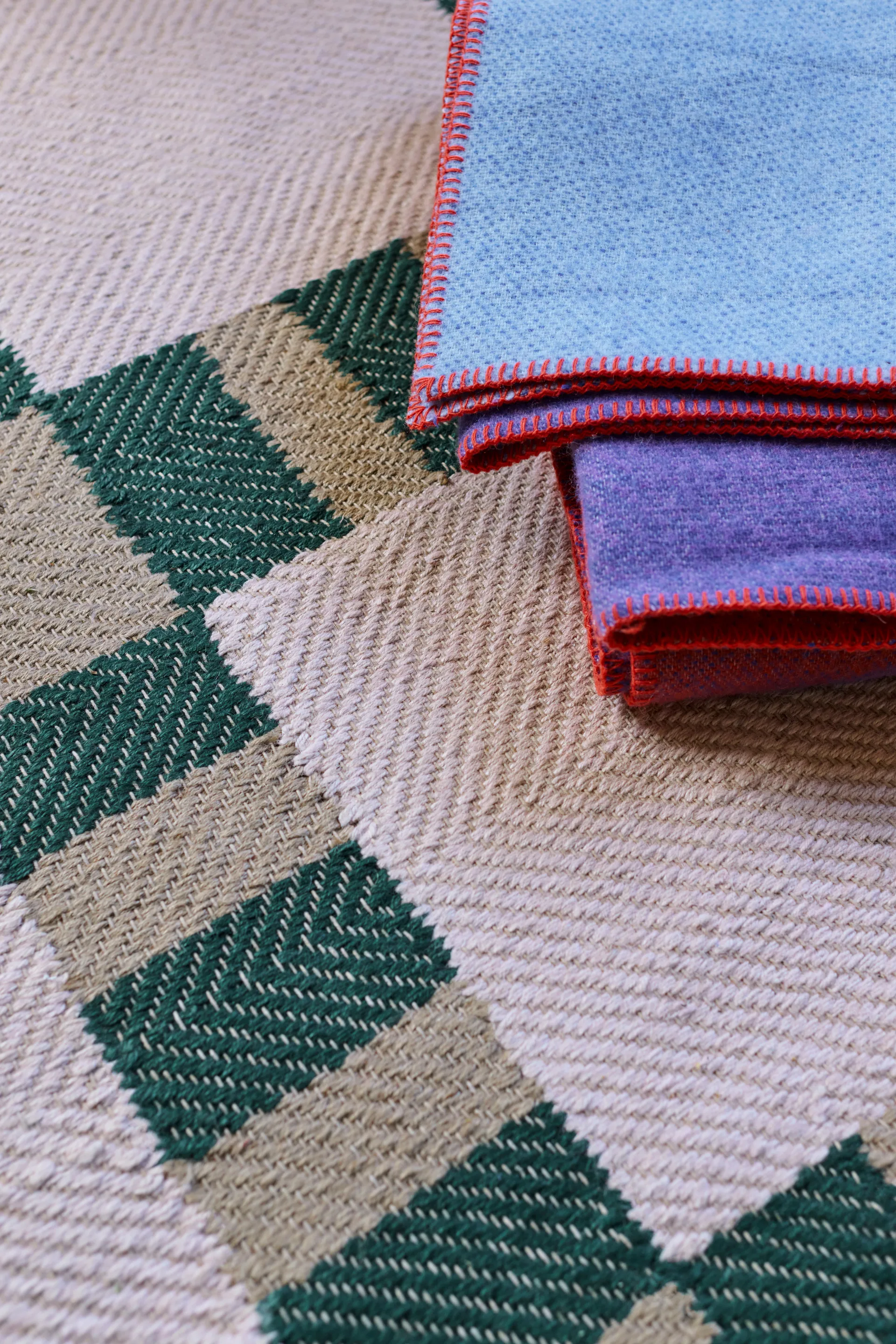 Tapis en jute Evelina Kroon 180x270 cm, Korean chives Layered