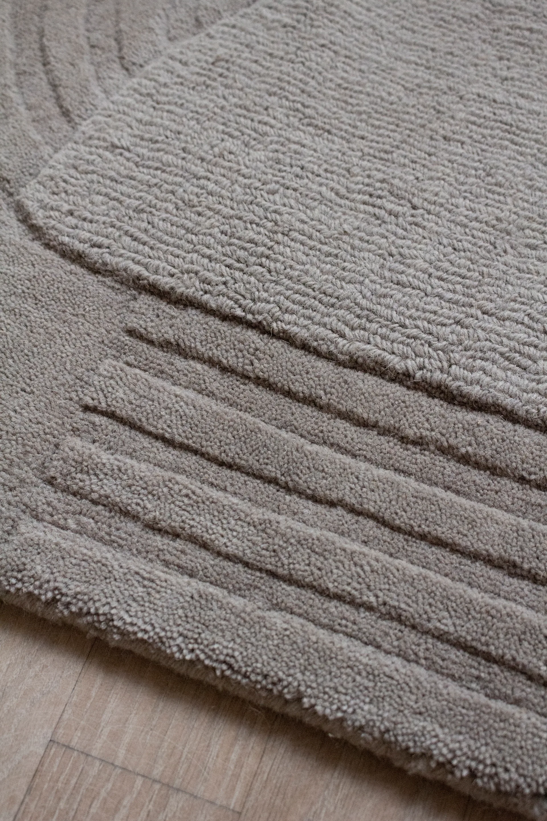 Tapis en laine Circular 220x350 cm, Light oatmeal Layered