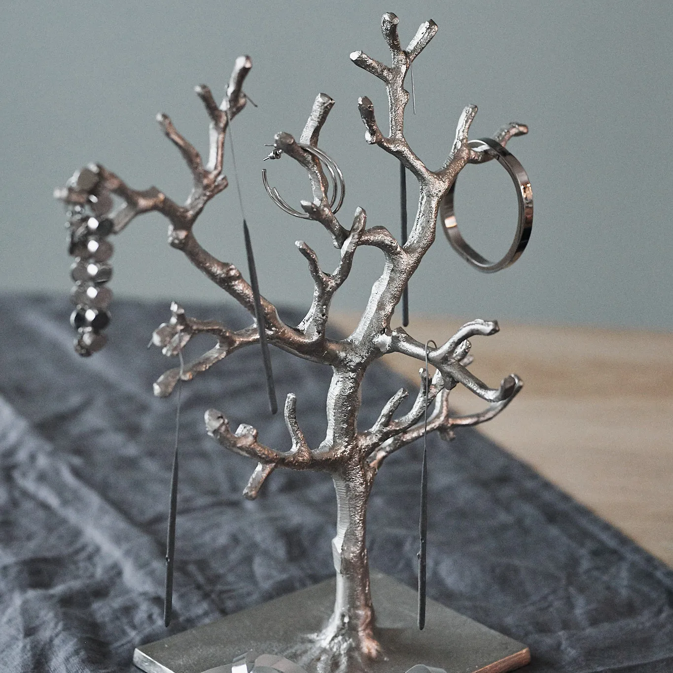 Arbre à bijoux Tressa argenté, 33 cm Lene Bjerre