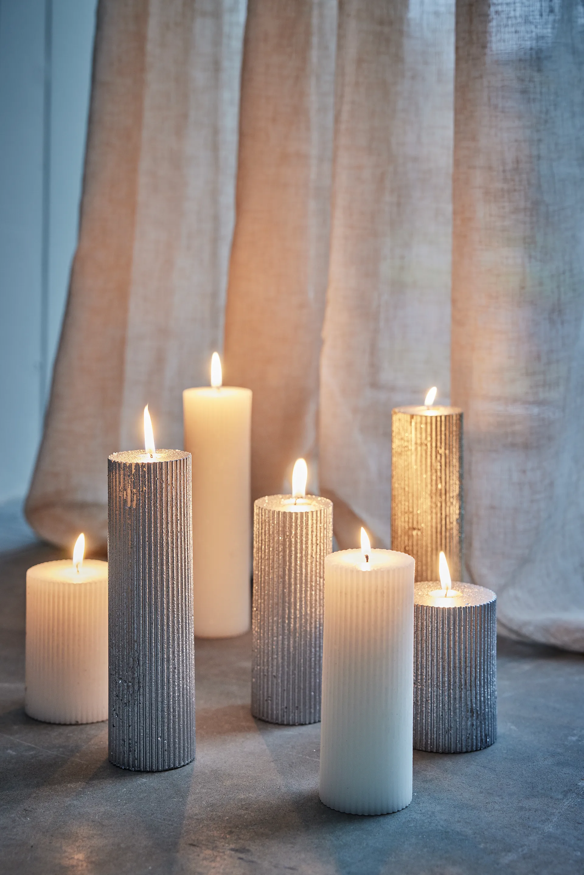 Bougie Lissa Ø6x20 cm, Argent Lene Bjerre