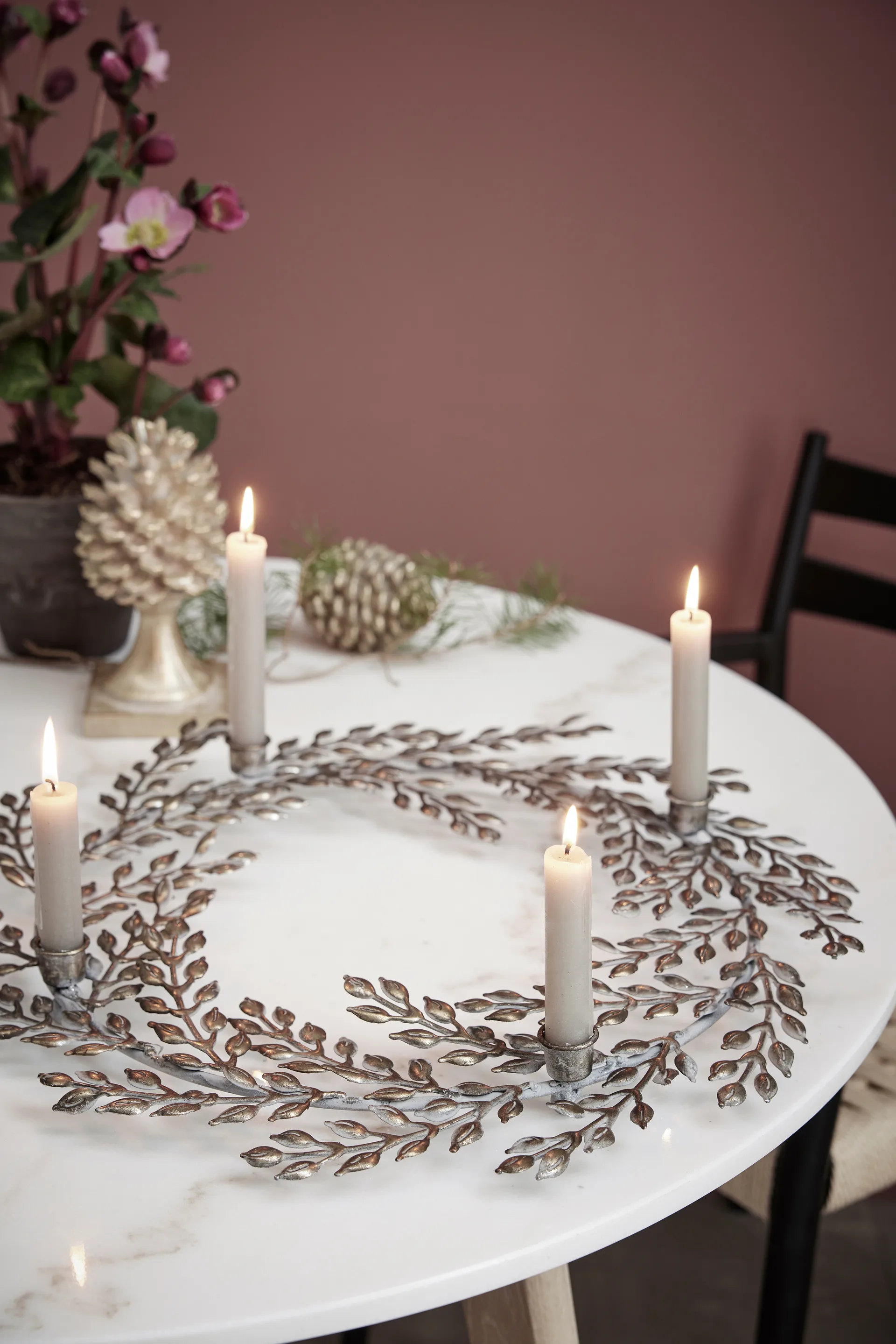 Décoration Serafina pomme de pin 8,3 cm, Or clair Lene Bjerre