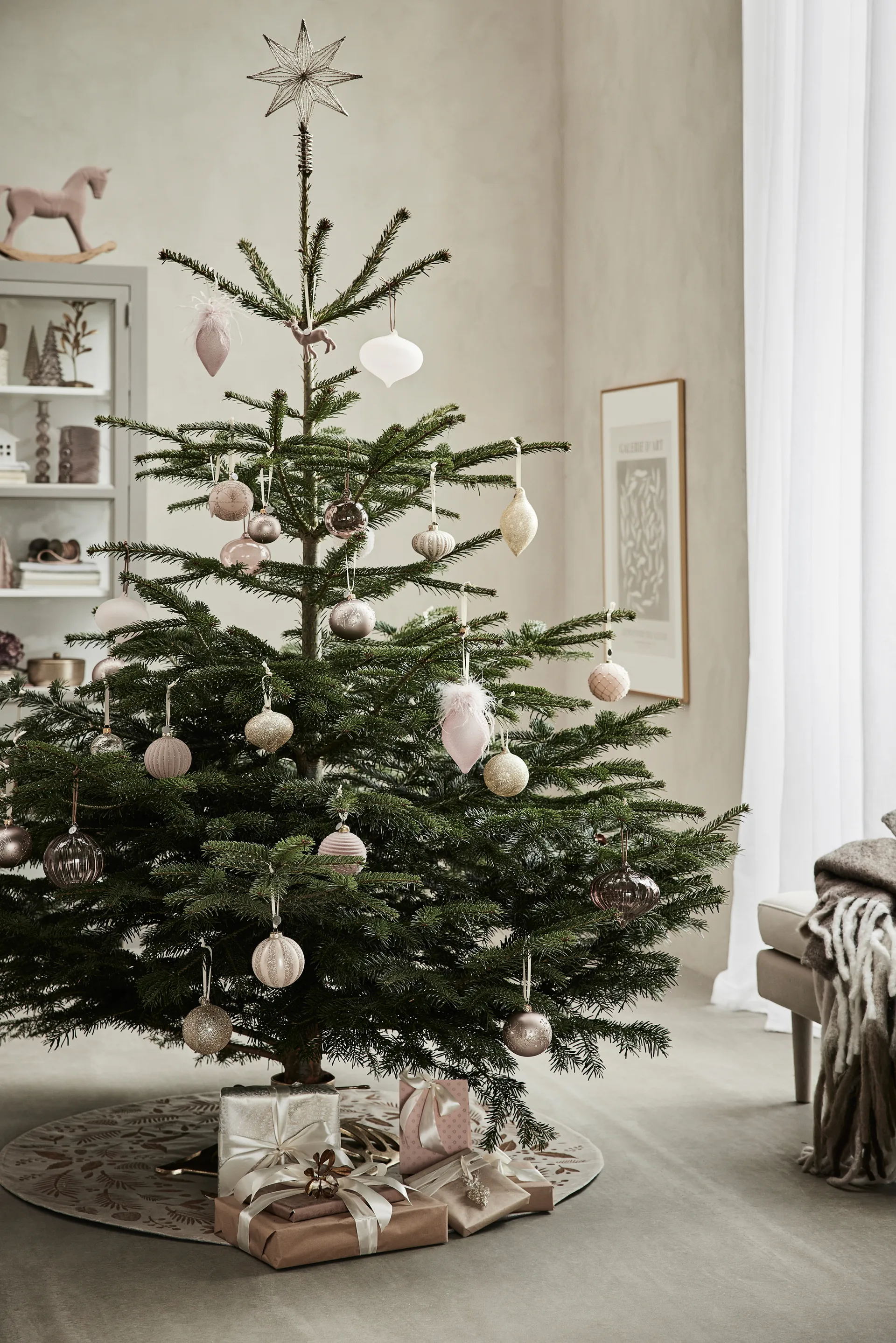 Étoile de sapin Alivinne 31 cm, light gold Lene Bjerre