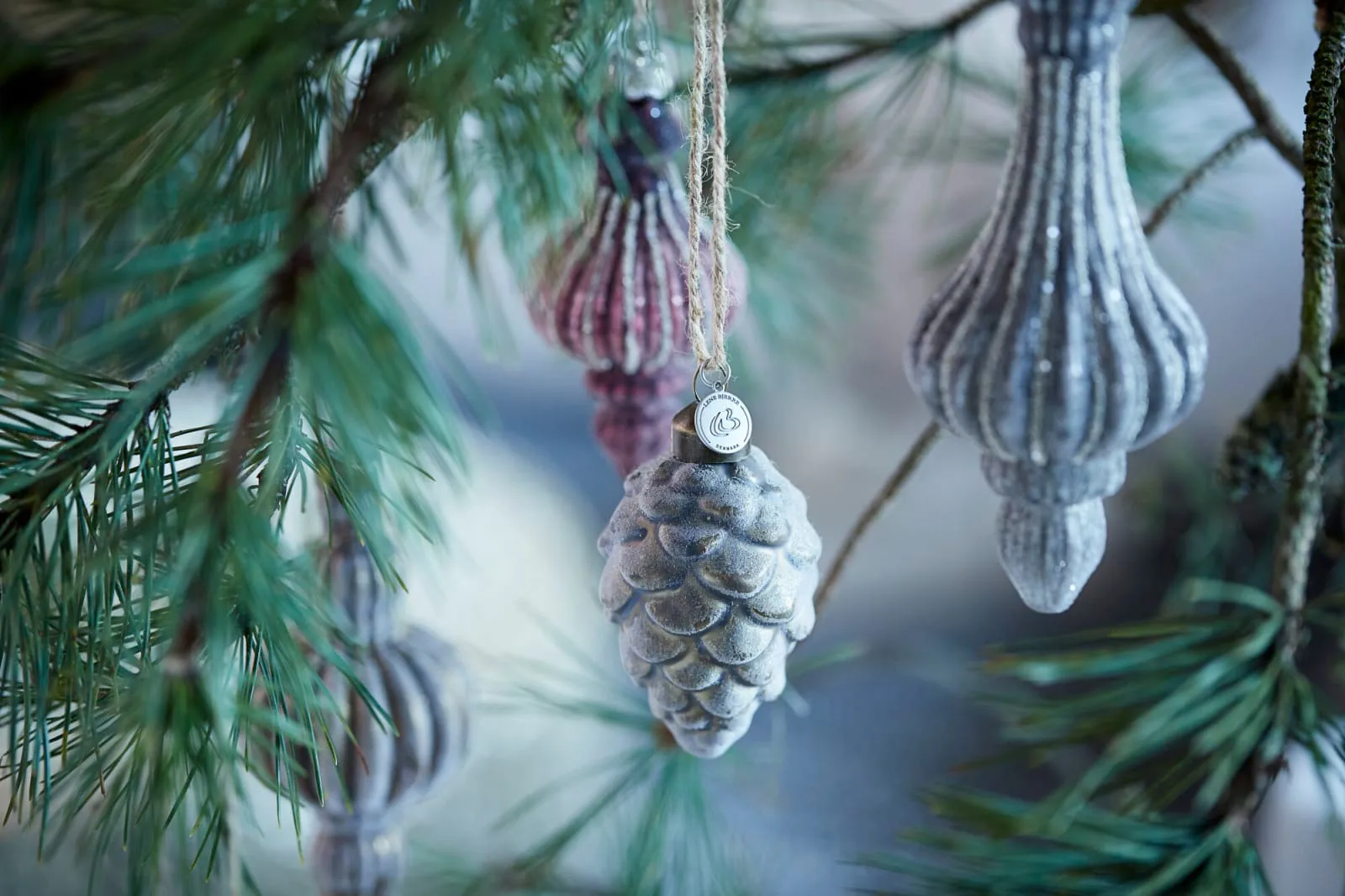 Suspension de Noël Norille 16 cm, Gris foncé Lene Bjerre