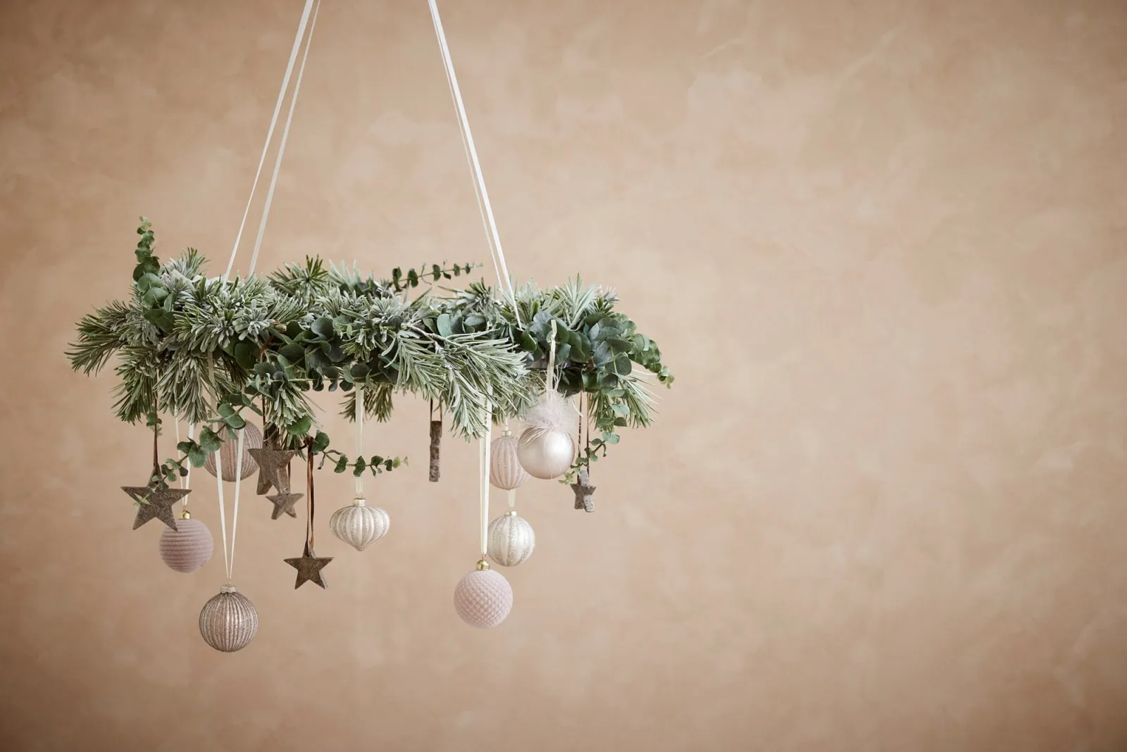 Suspension de Noël pomme de pin Norille 10 cm, Dusty Green Lene Bjerre