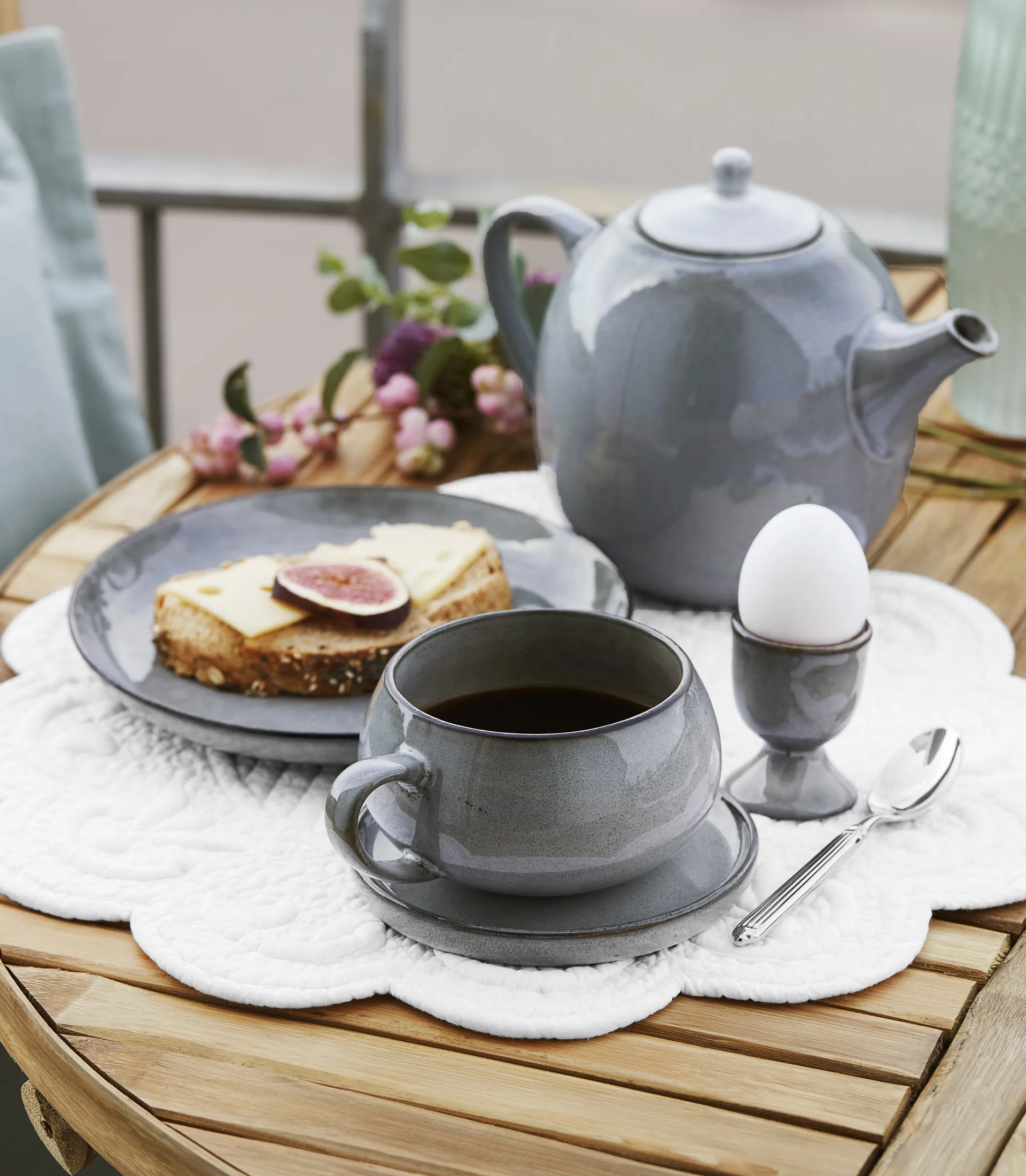 Tasse et soucoupe Amera, Gris Lene Bjerre