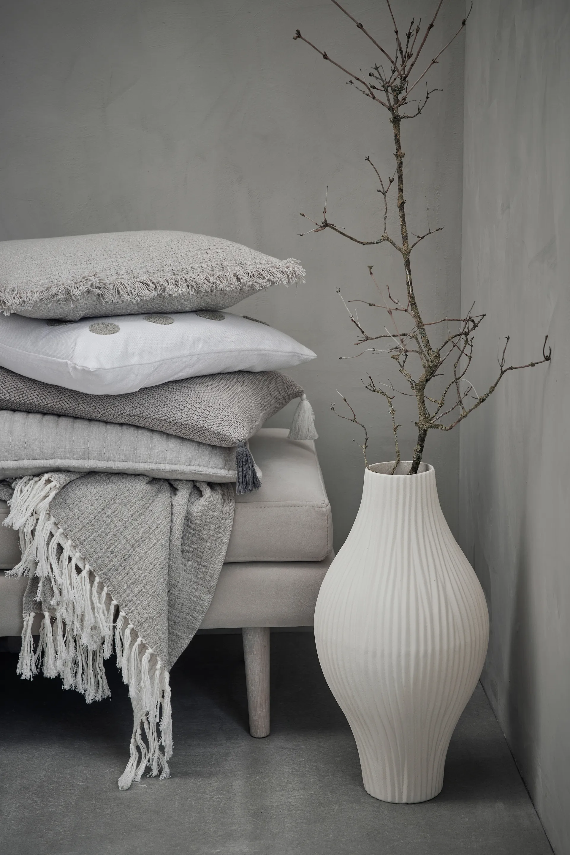 Vase décoratif Esmia 50 cm, Blanc cassé Lene Bjerre