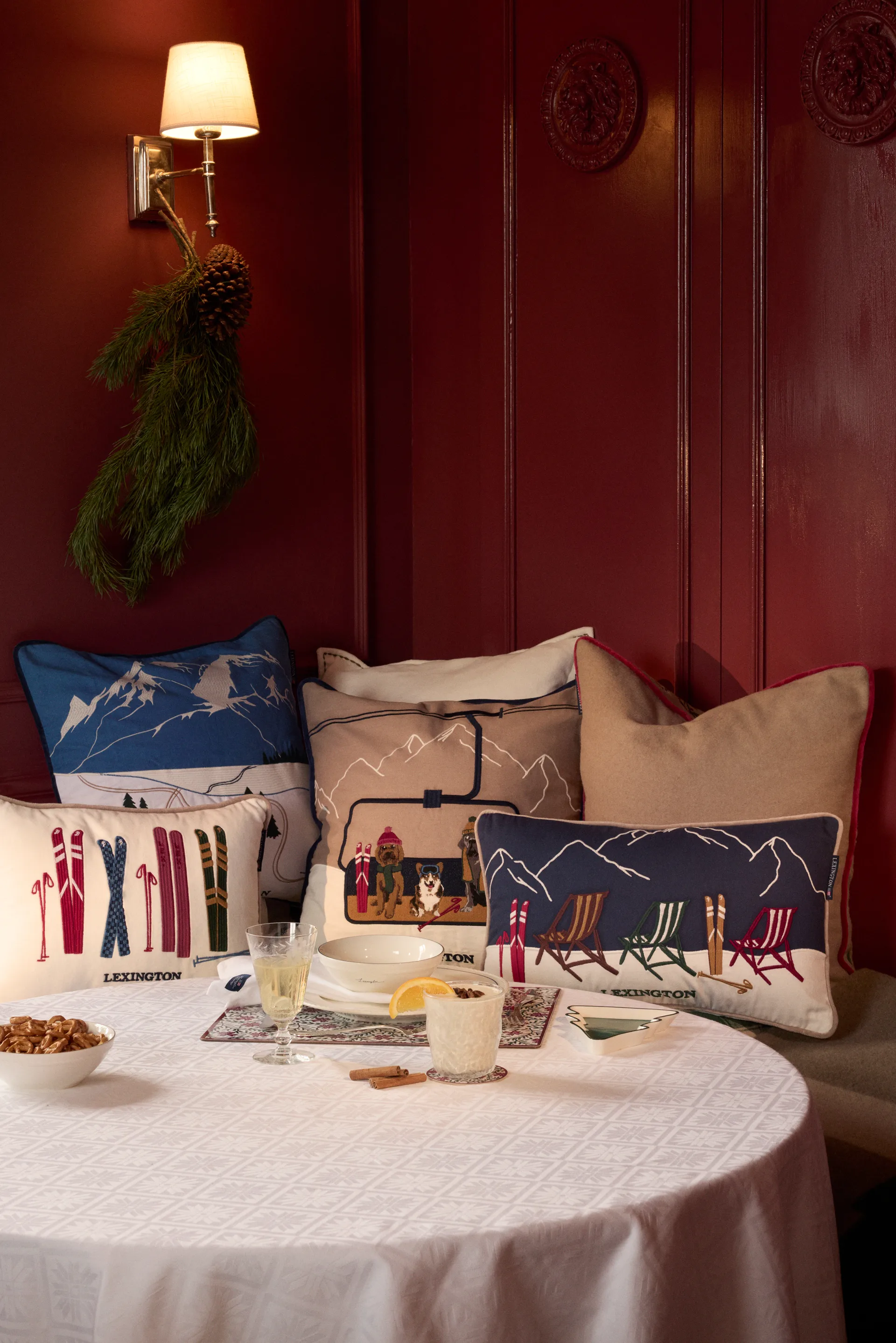 Coussin Skis and Poles éco. coton velours 30x40 cm, White-multi Lexington