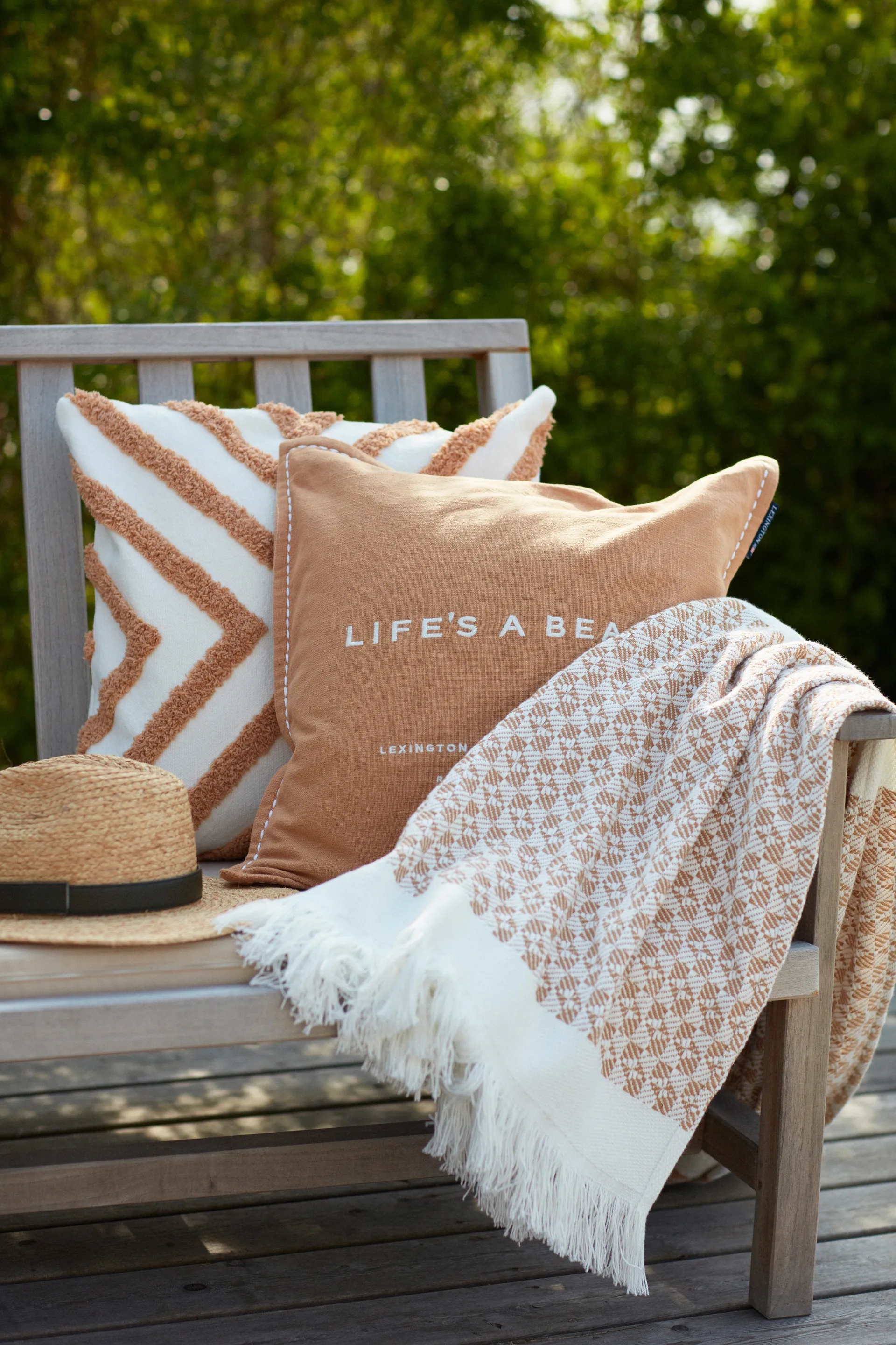House de coussin Life's A Beach Embroidered 50x50 cm, Beige-blanc Lexington